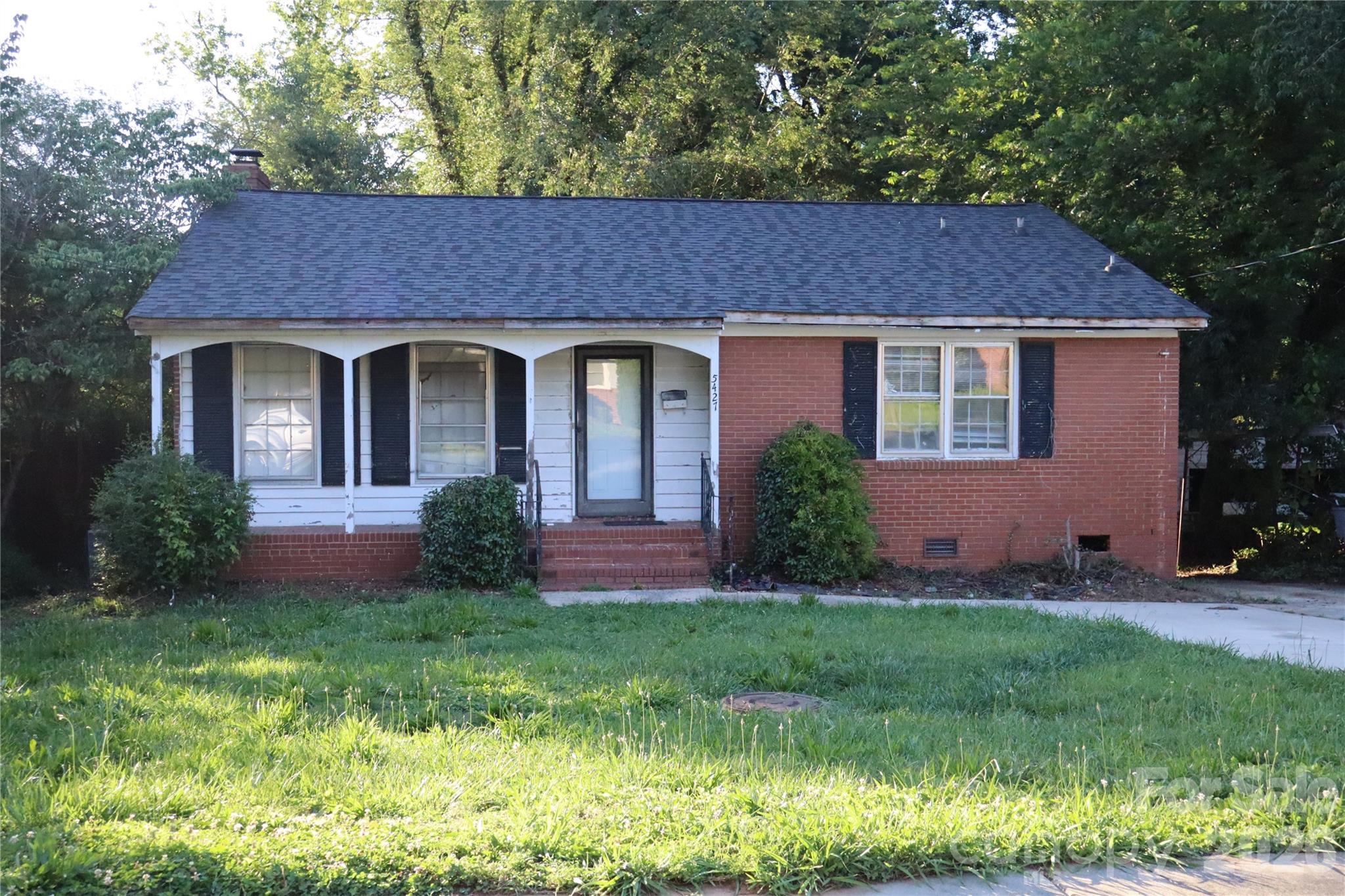 5427 Kildare Drive — Charlotte