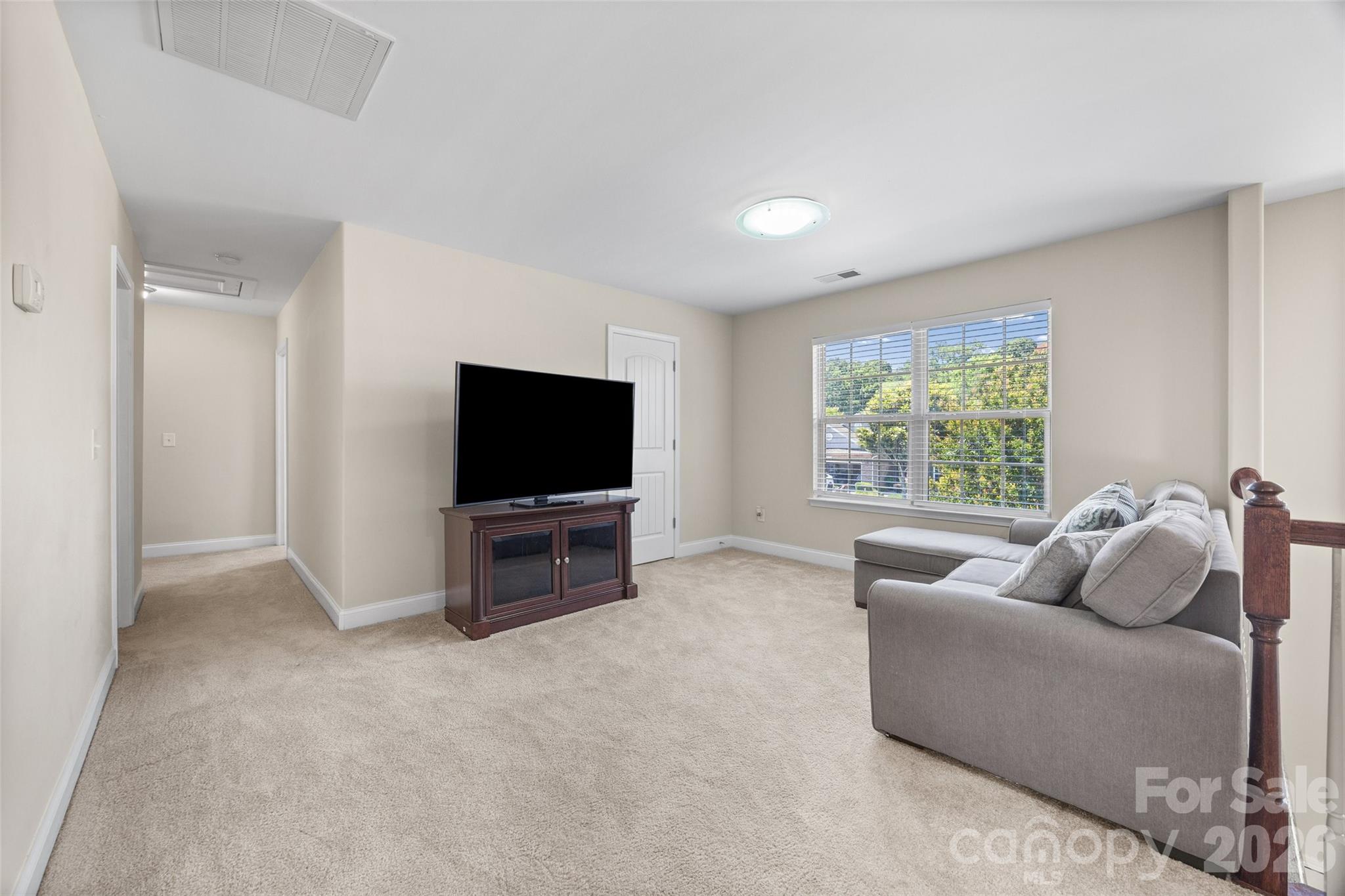 14712 Vaughan Drive — Charlotte