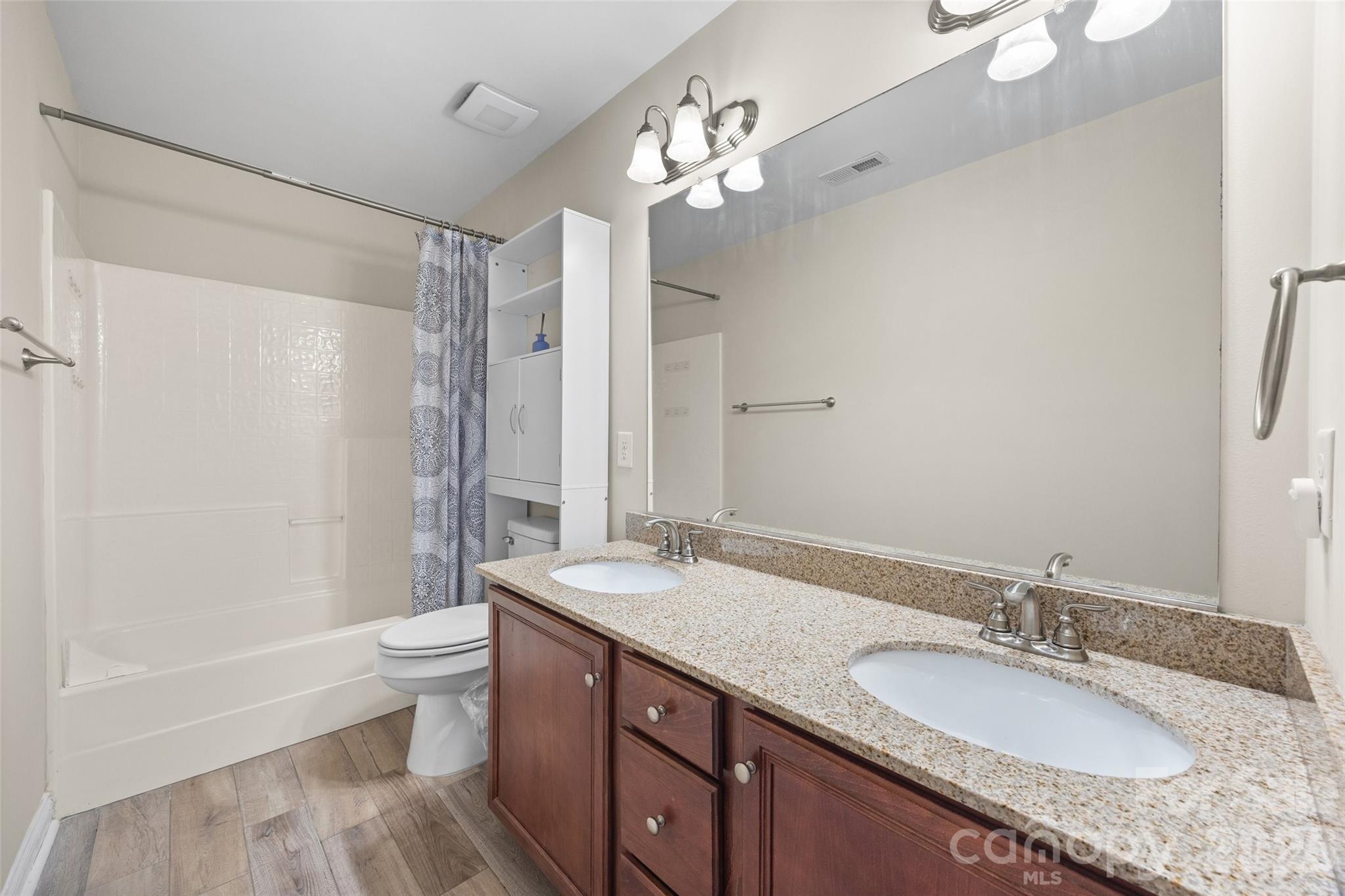 14712 Vaughan Drive — Charlotte