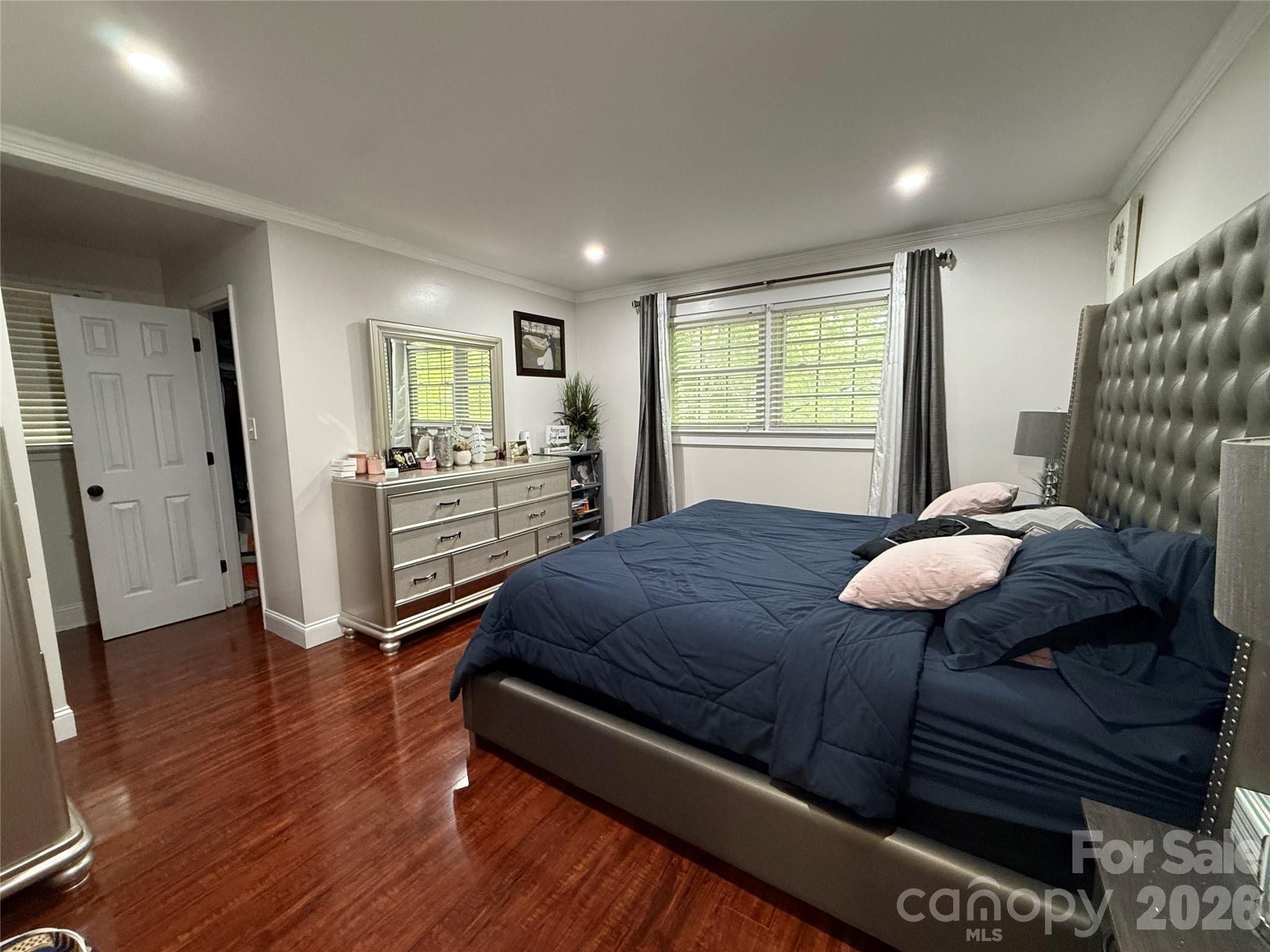 1130 16th Avenue NW — Hickory