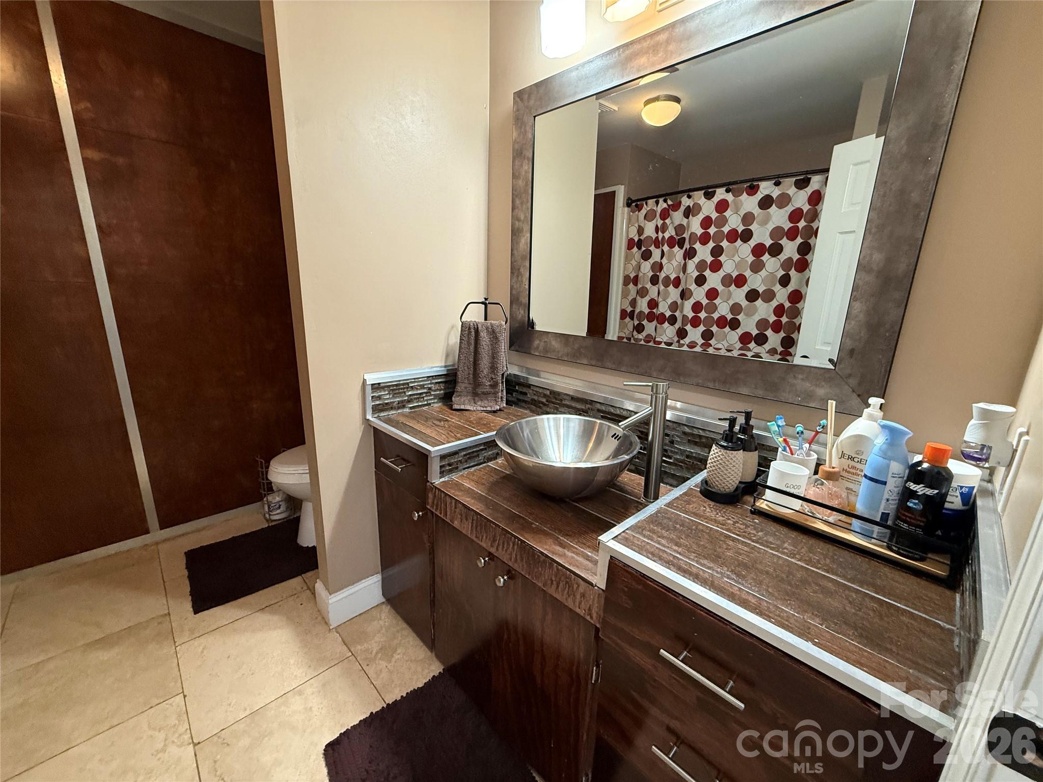 1130 16th Avenue NW — Hickory