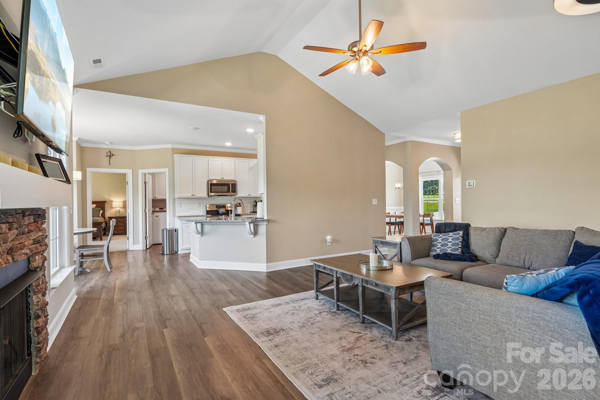 3023 Isle Lane — Monroe