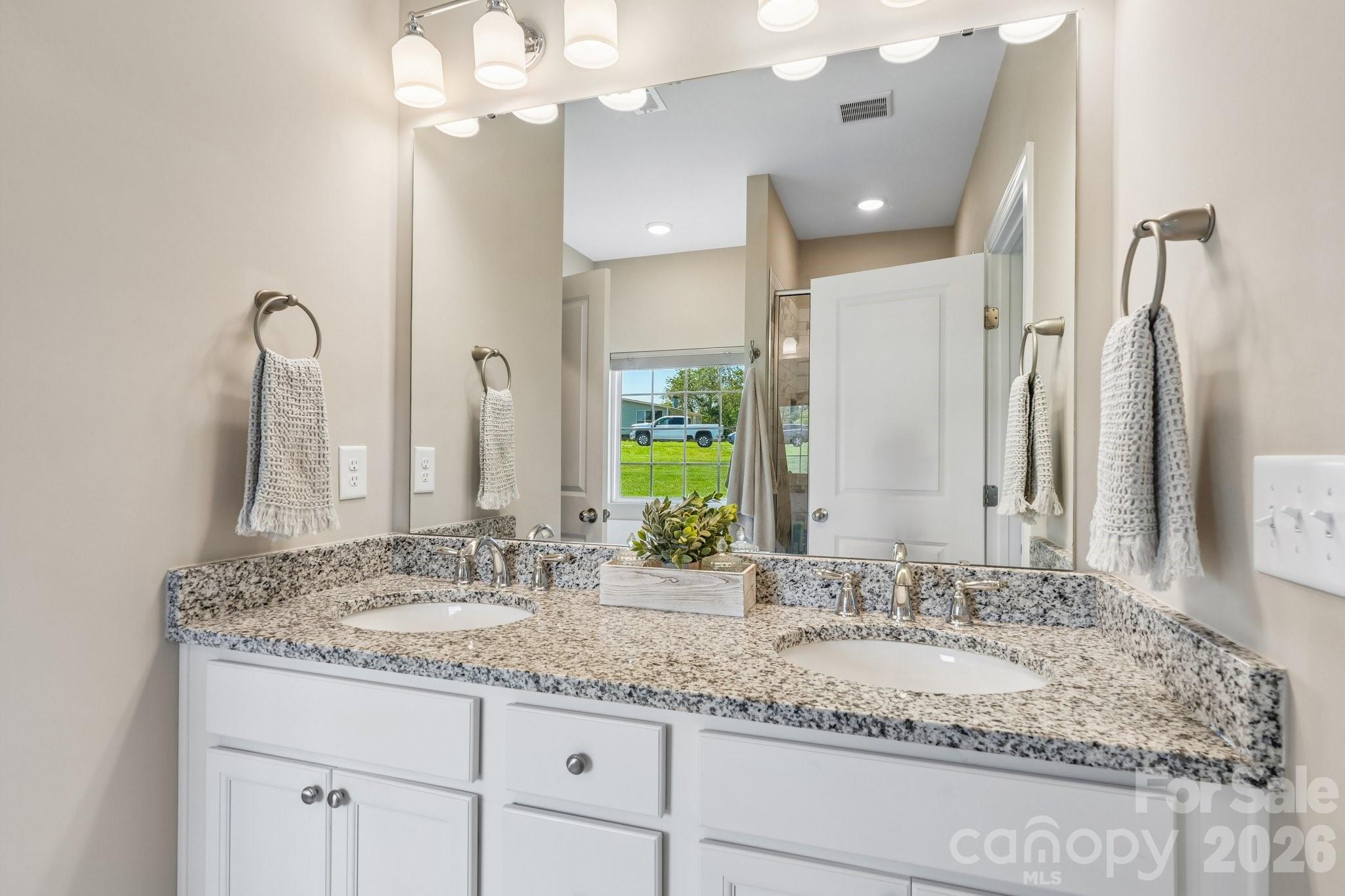 3023 Isle Lane — Monroe