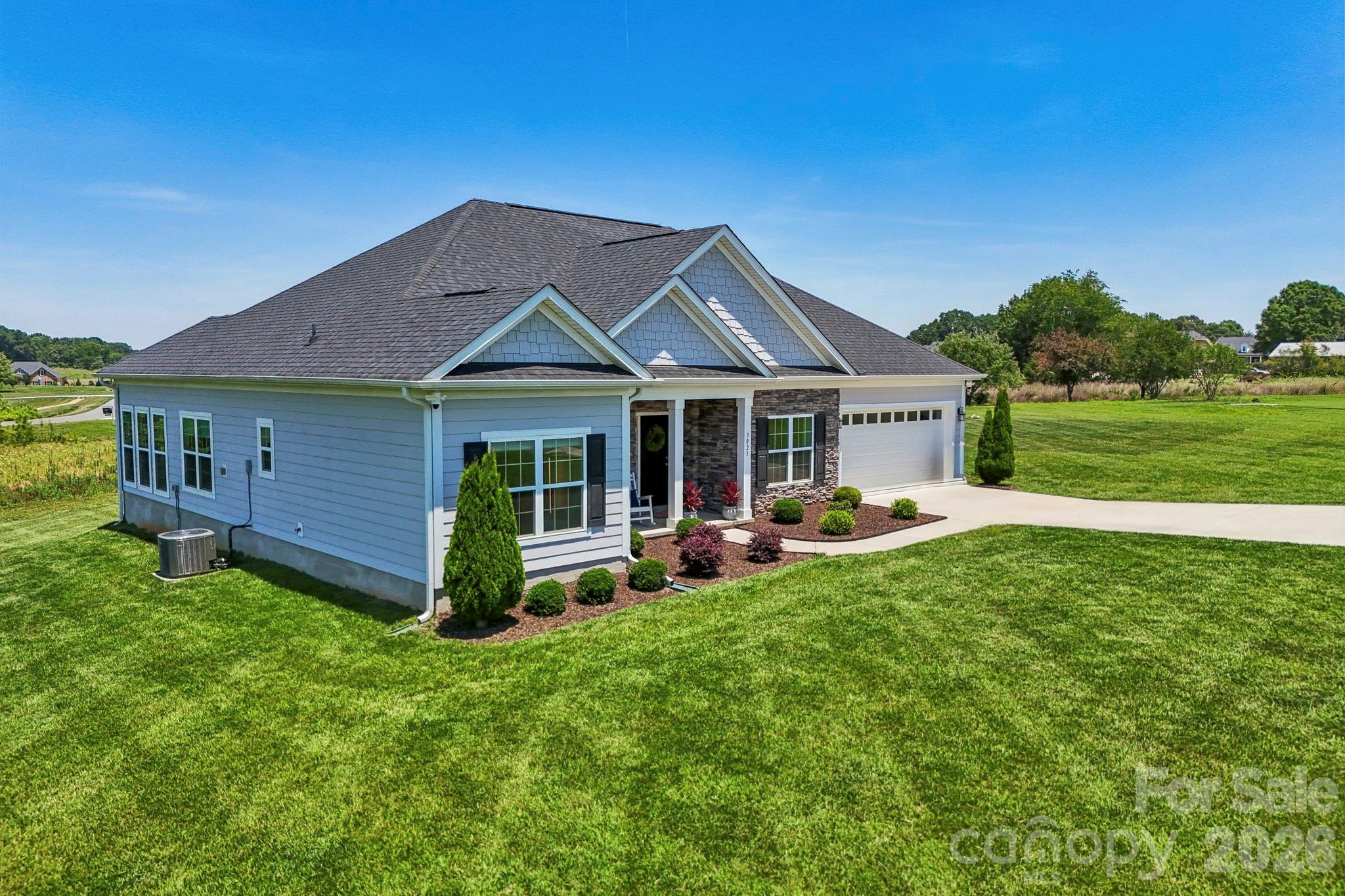 3023 Isle Lane — Monroe