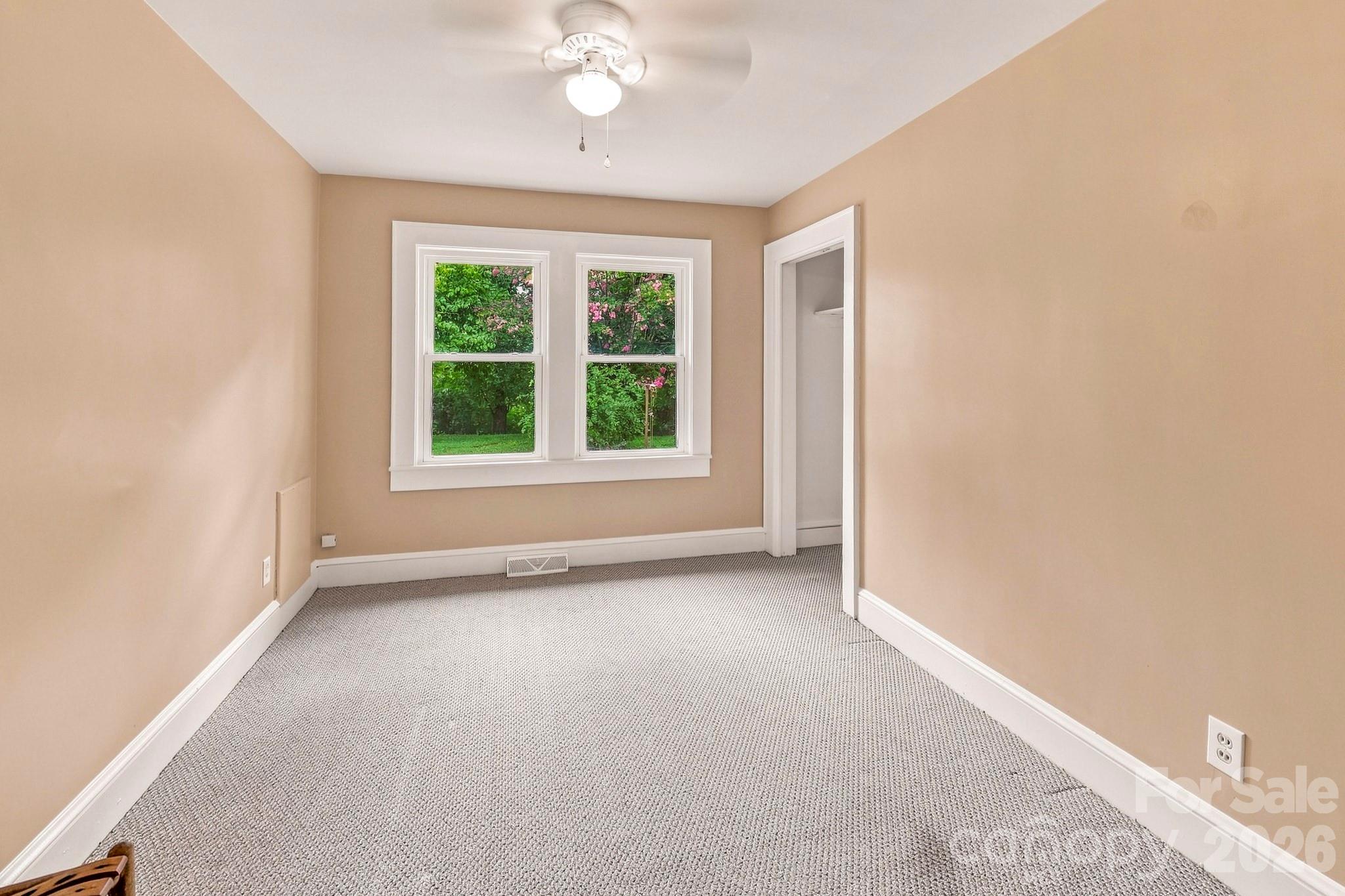 257 Maryland Drive — Forest City