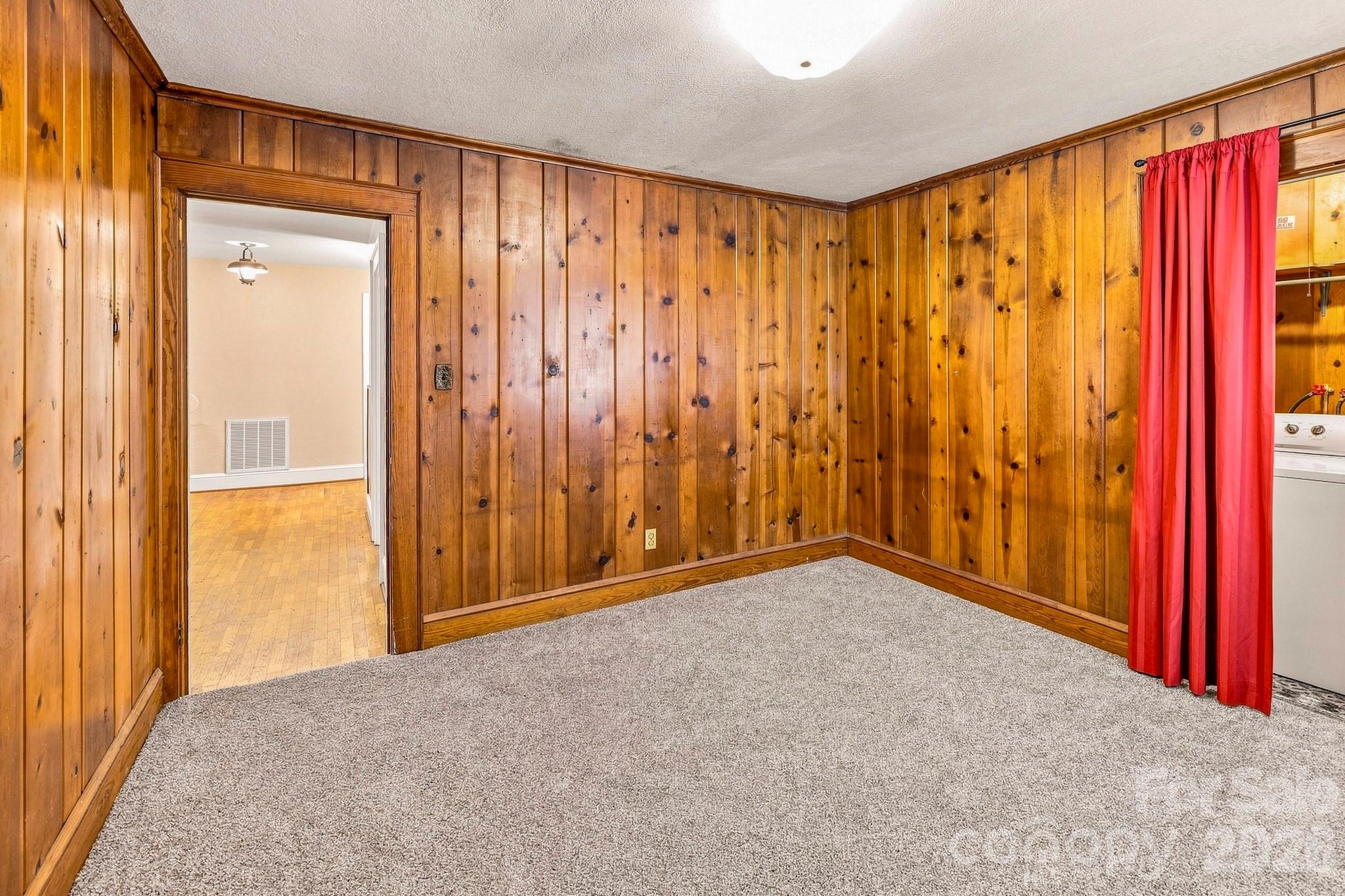 257 Maryland Drive — Forest City