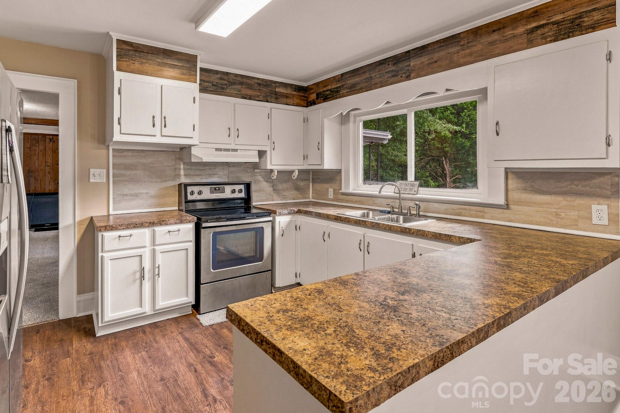 257 Maryland Drive — Forest City