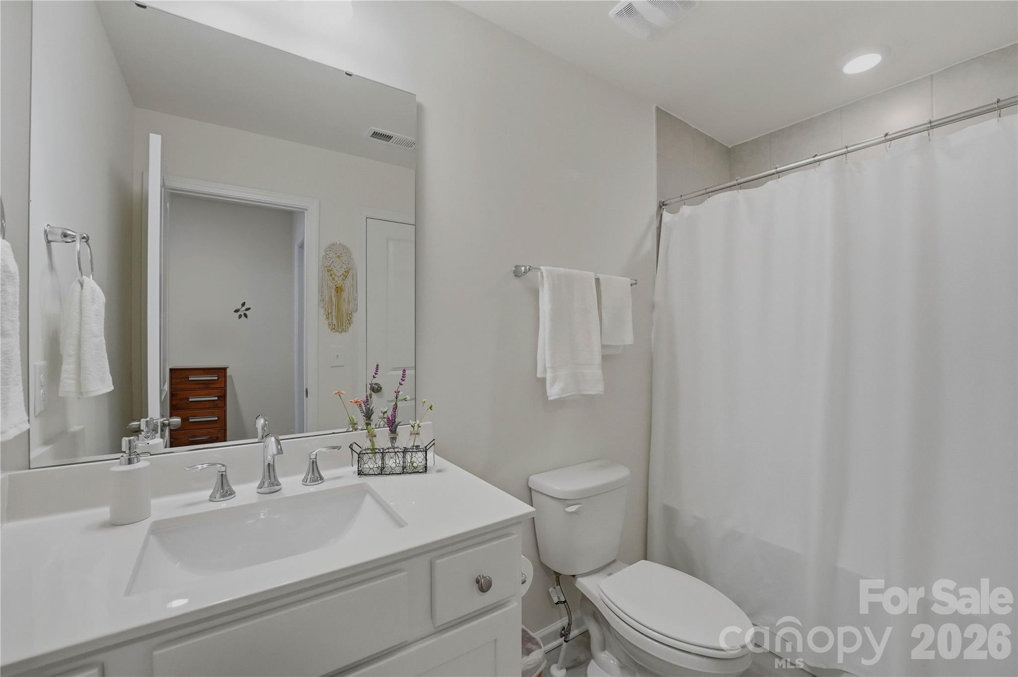 7141 Astella Way — Lancaster