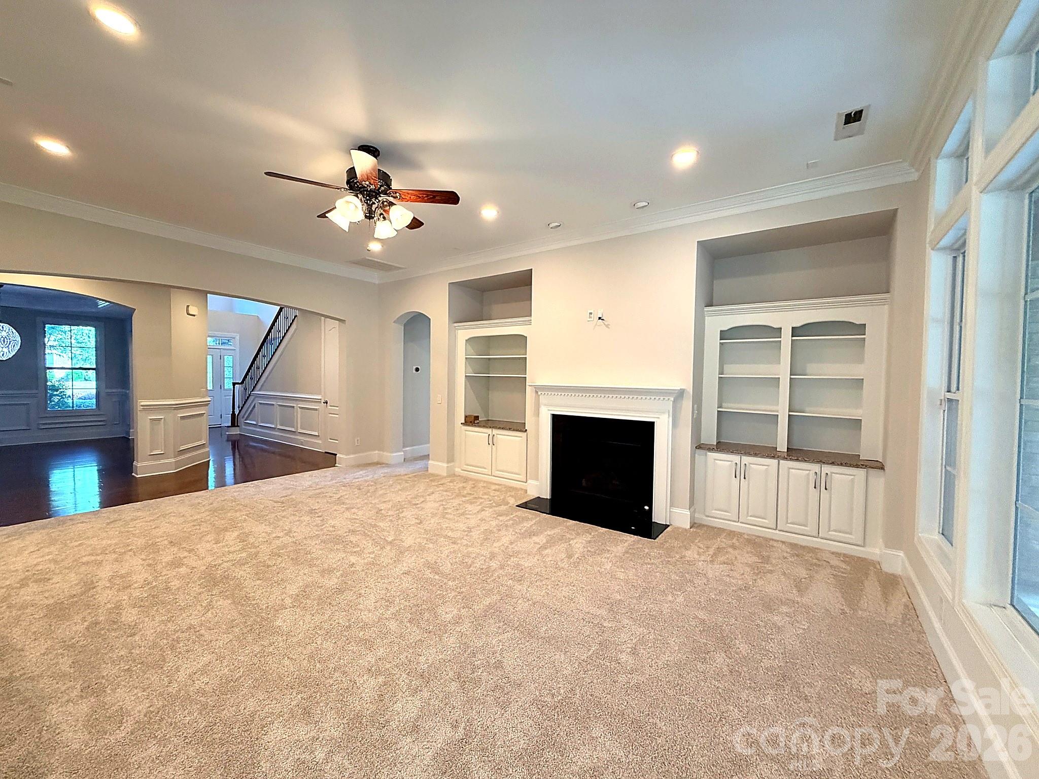 6812 S Creek Road — Charlotte