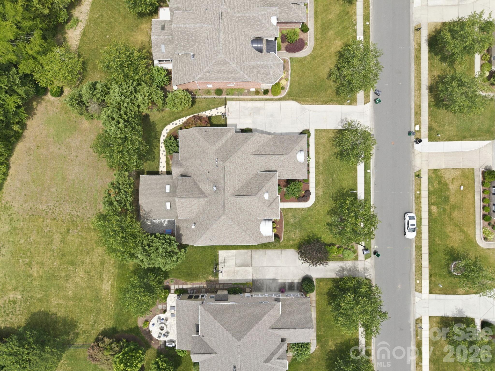 6812 S Creek Road — Charlotte