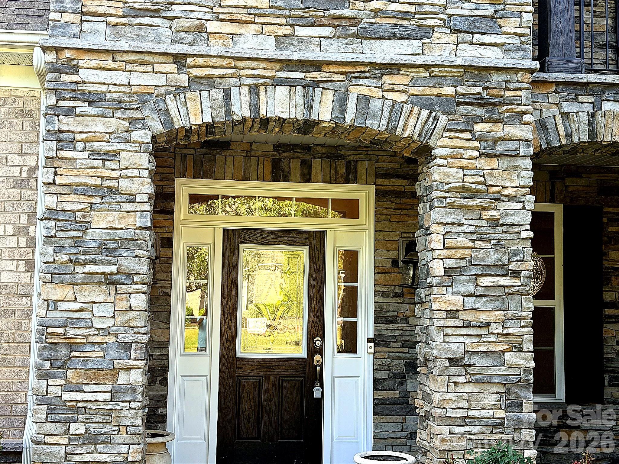 6812 S Creek Road — Charlotte