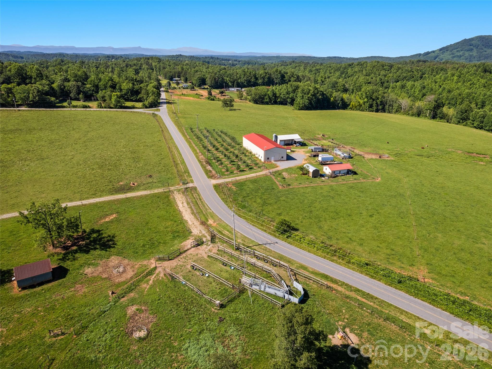 1418 Landis Lane — Nebo