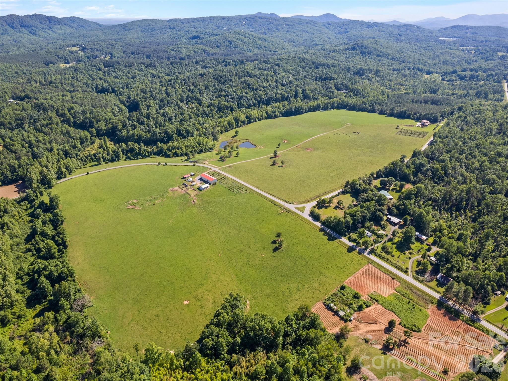 1418 Landis Lane — Nebo