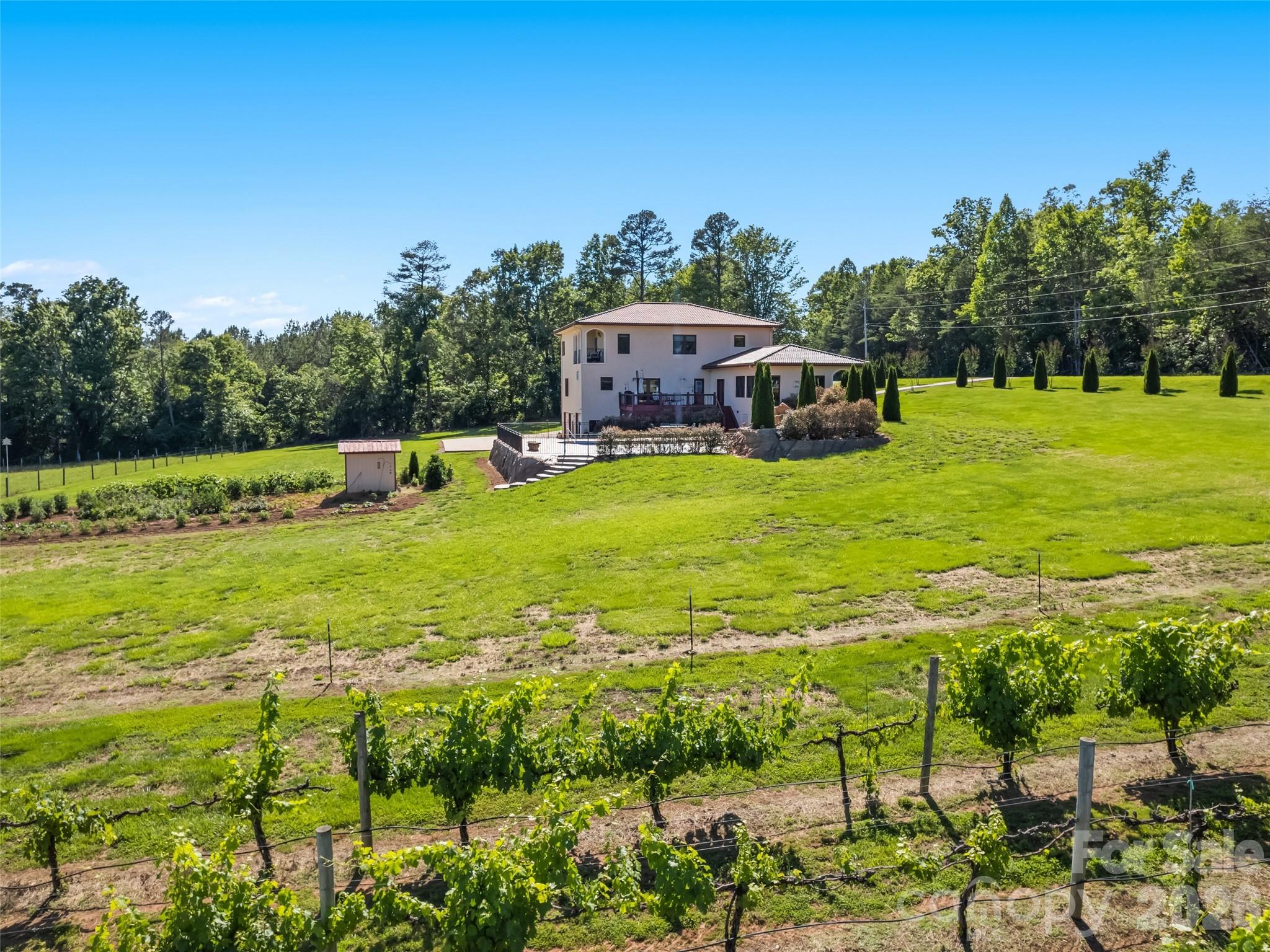 1418 Landis Lane — Nebo
