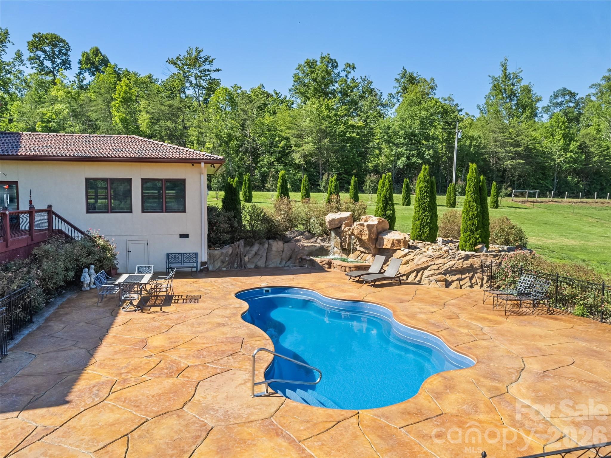 1418 Landis Lane — Nebo