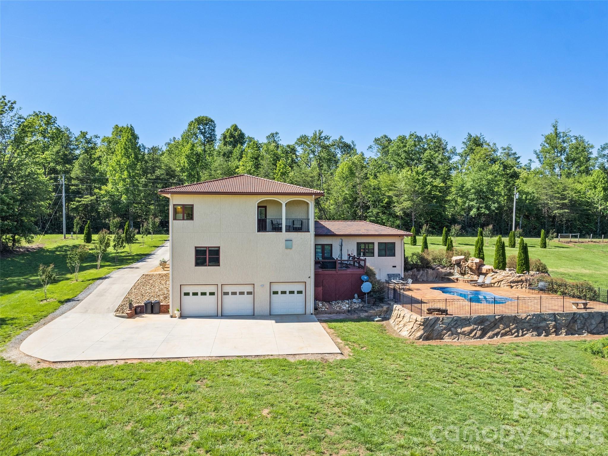1418 Landis Lane — Nebo