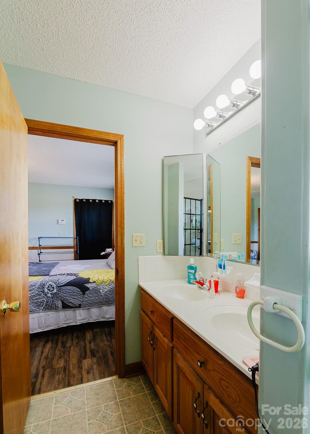 32497 Guard Road — Albemarle