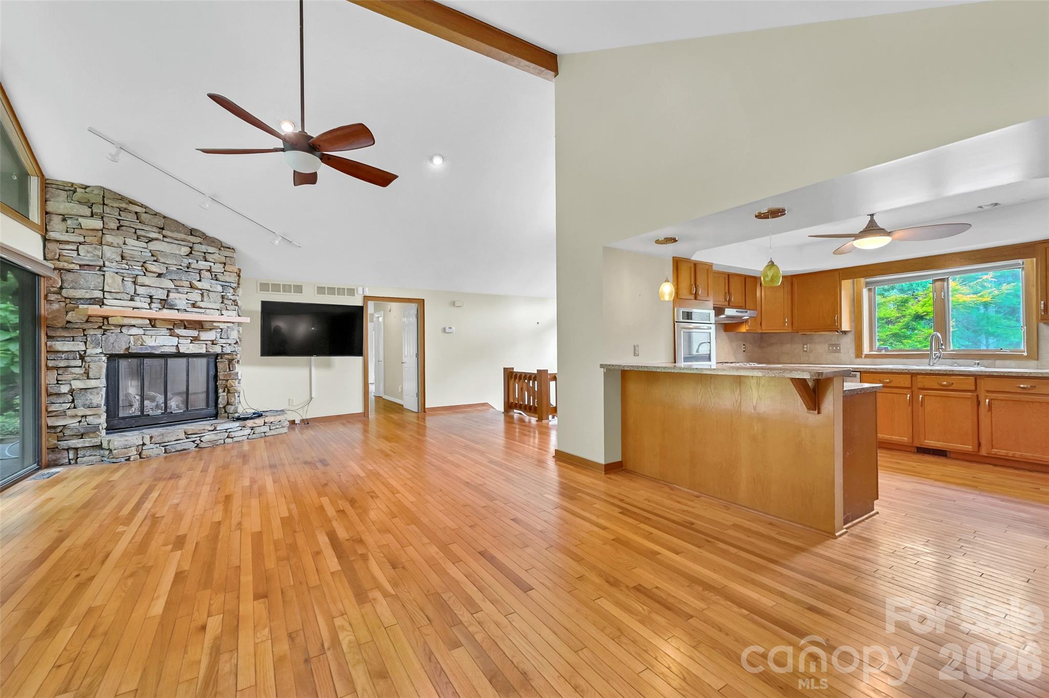 300 Ethan Pond Way — Hendersonville
