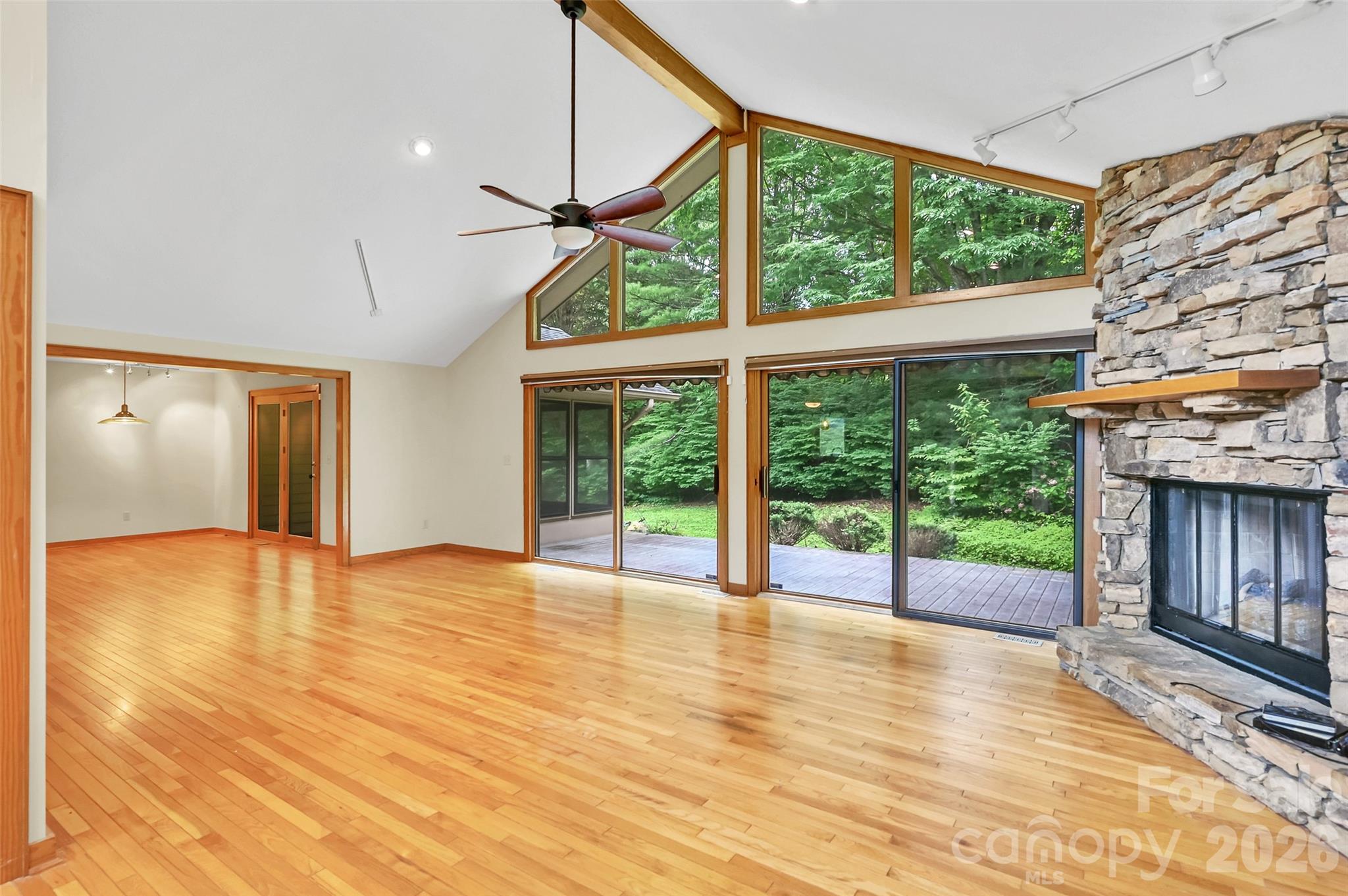 300 Ethan Pond Way — Hendersonville