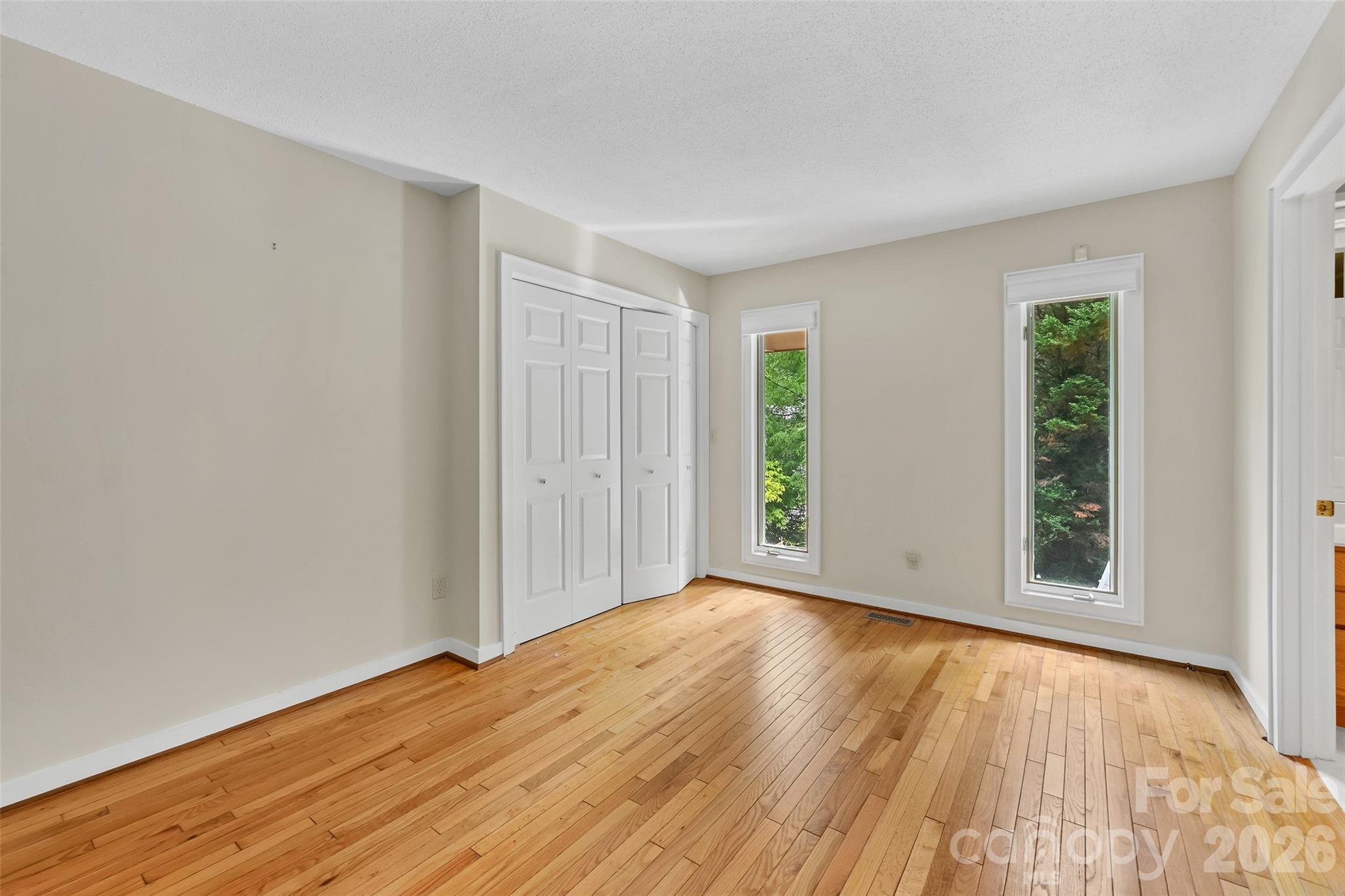 300 Ethan Pond Way — Hendersonville