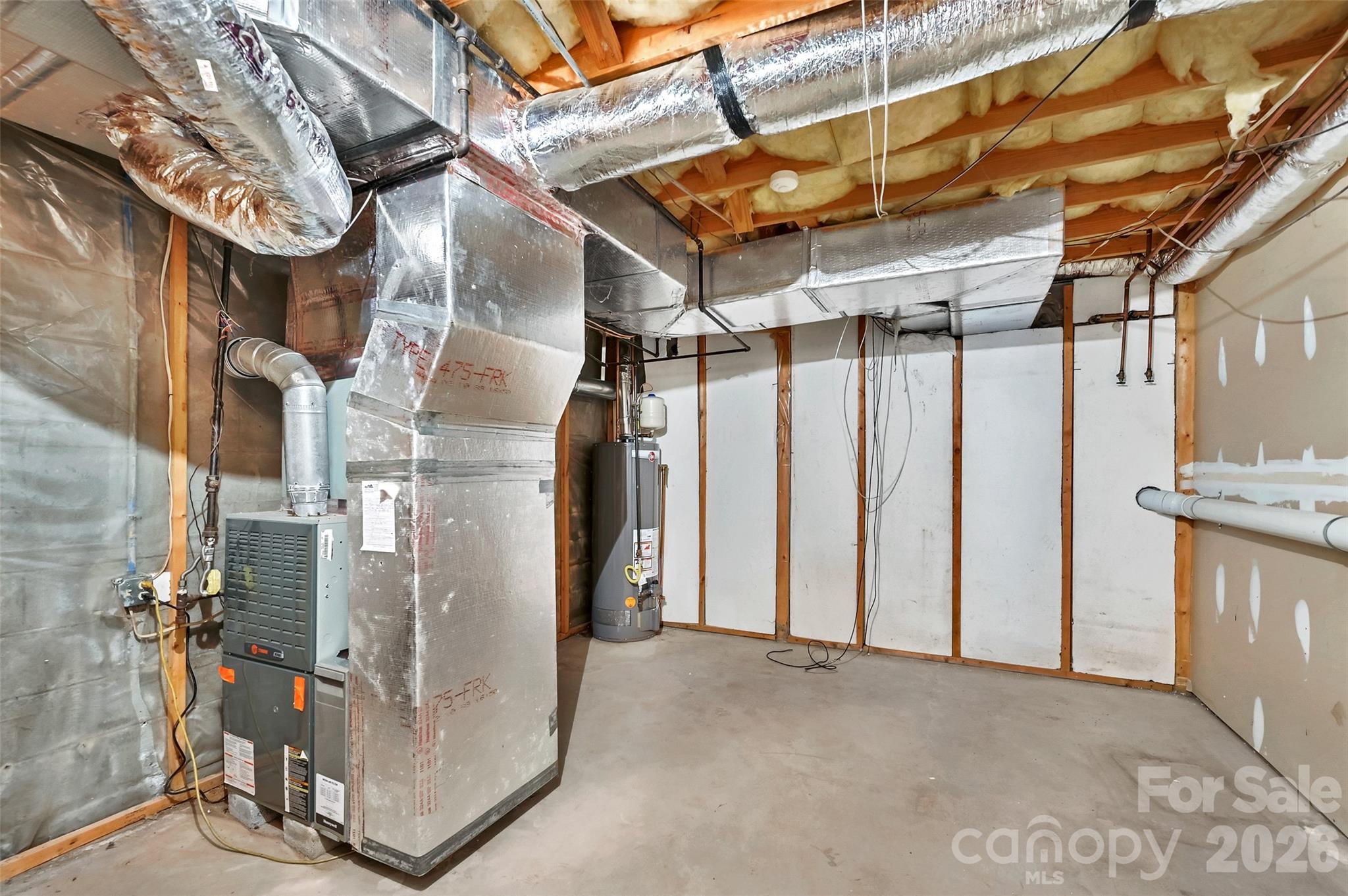 300 Ethan Pond Way — Hendersonville