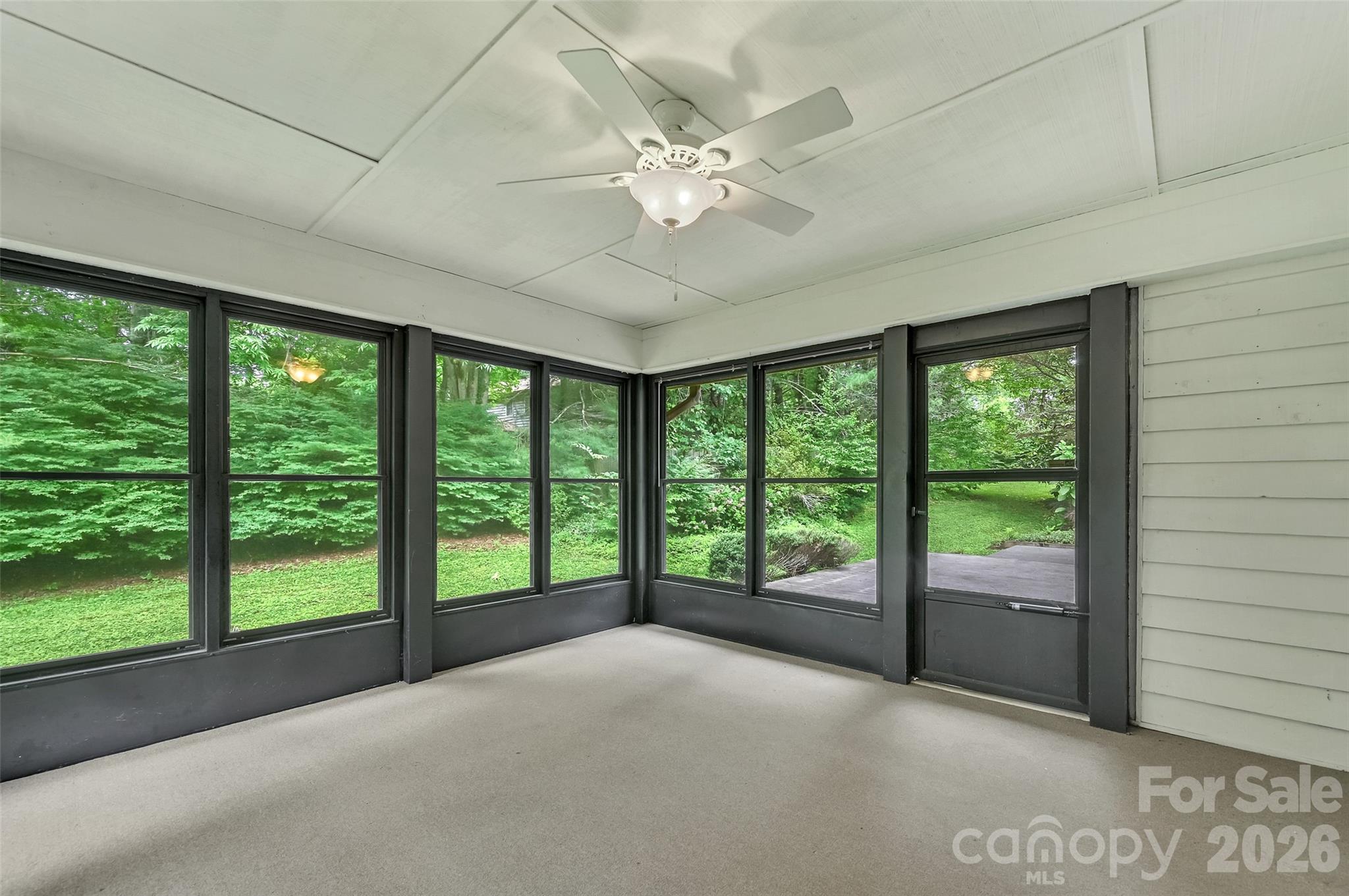 300 Ethan Pond Way — Hendersonville