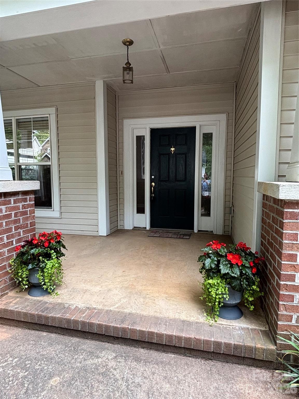 1408 Kenton Lane — Asheville