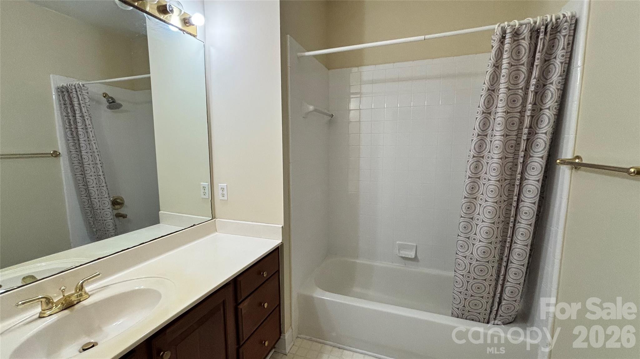 1408 Kenton Lane — Asheville