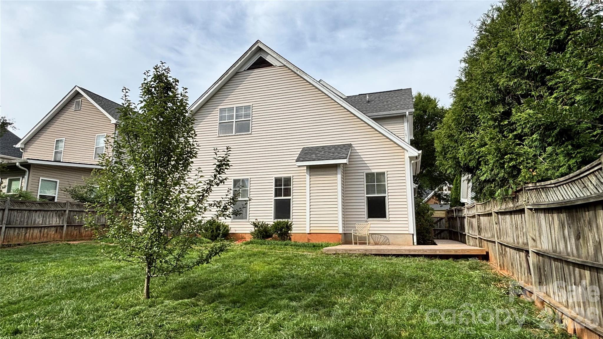 1408 Kenton Lane — Asheville