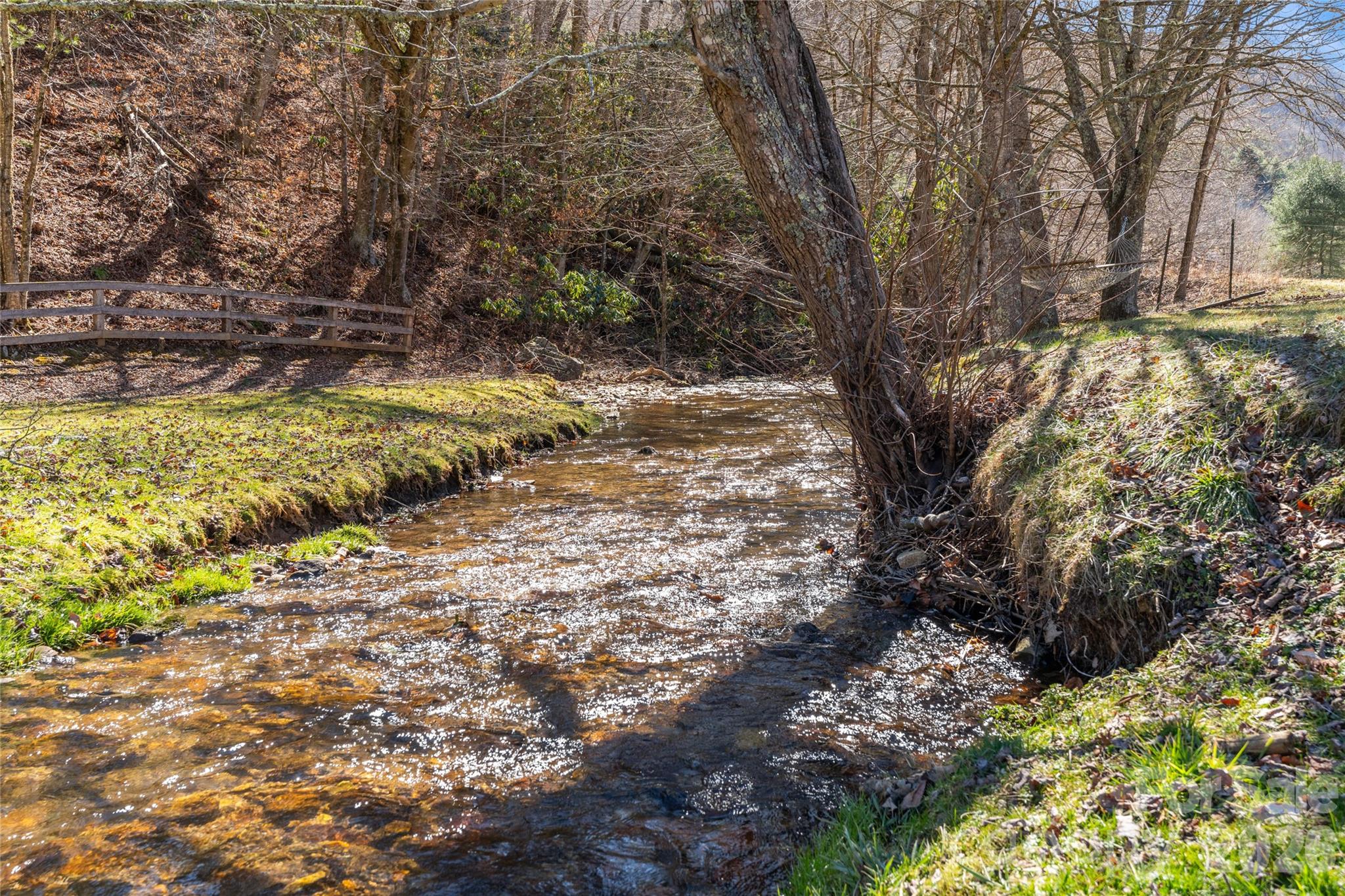 12892 US 23 Highway — Mars Hill
