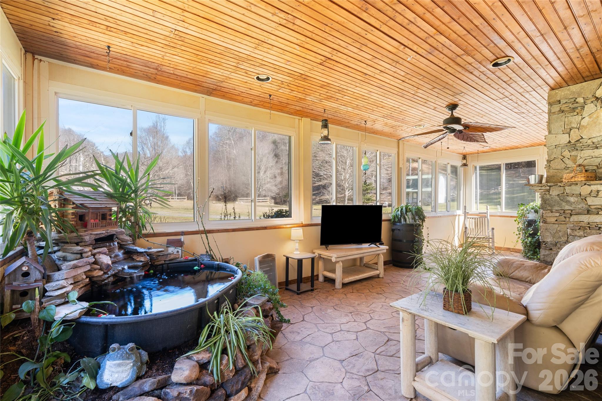 12892 US 23 Highway — Mars Hill