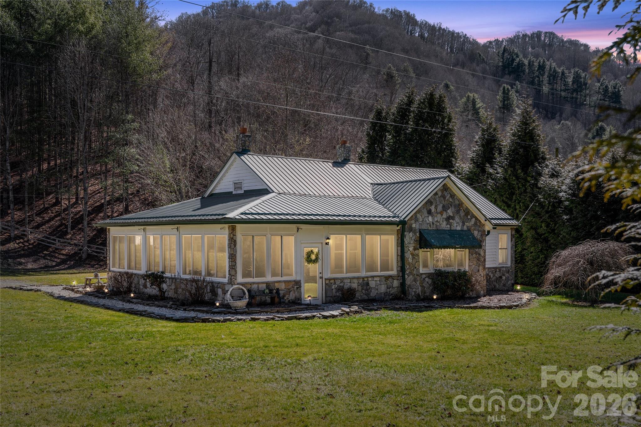 12892 US 23 Highway — Mars Hill