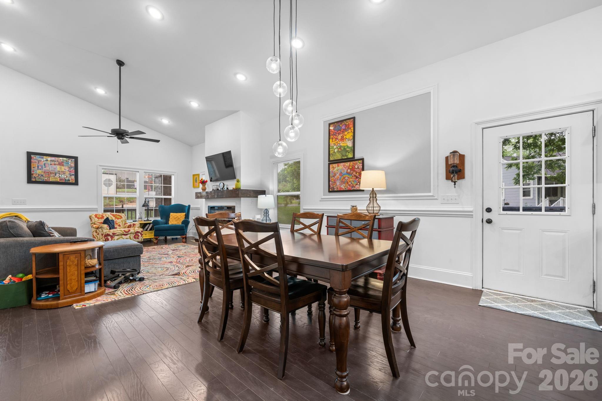 329 W F Street — Newton
