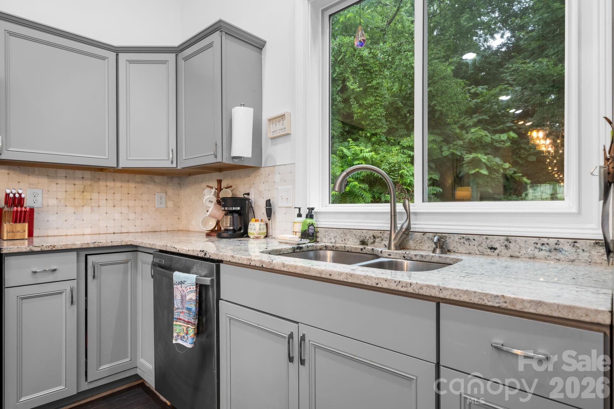 329 W F Street — Newton