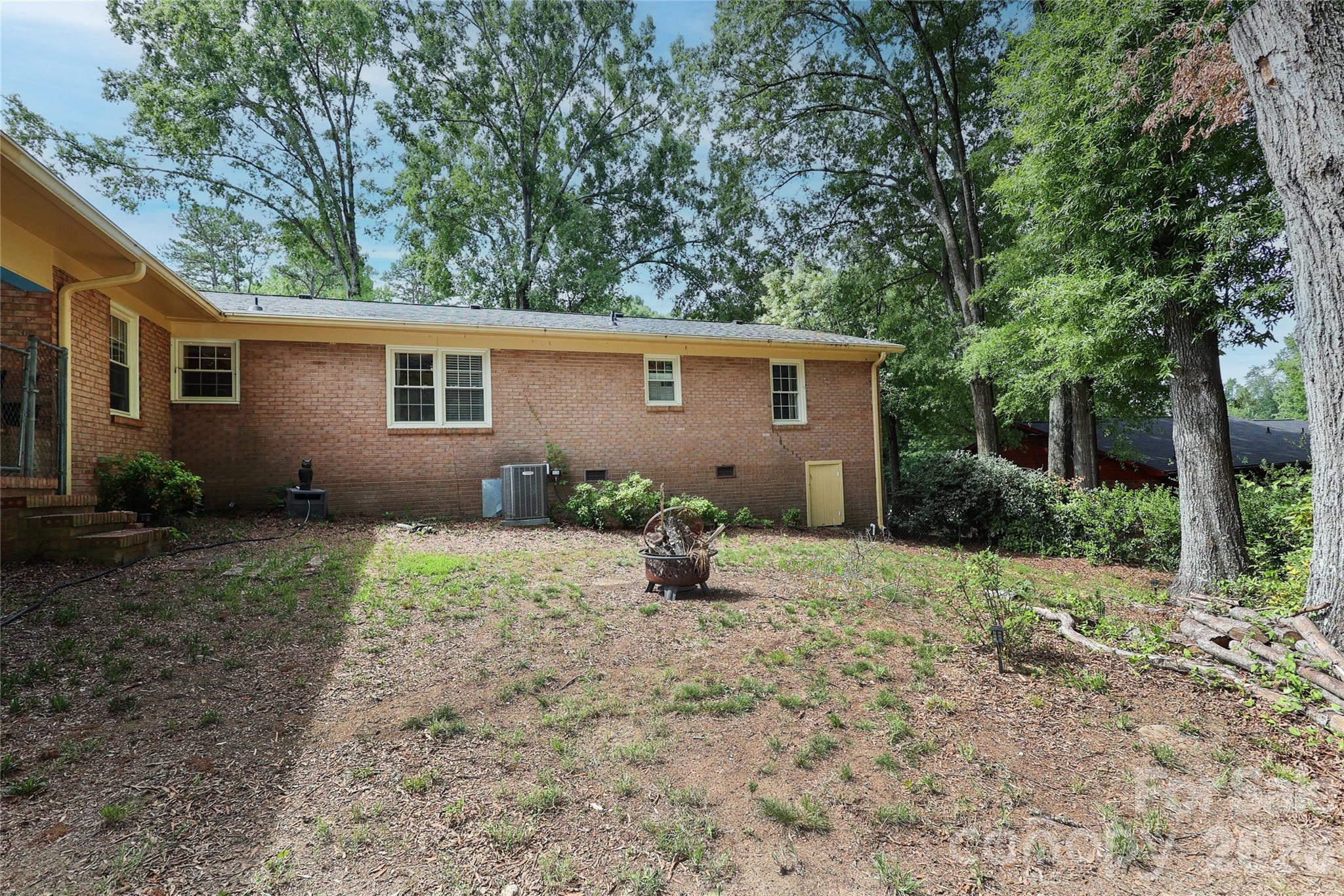 210 Cliffside Drive — Kannapolis