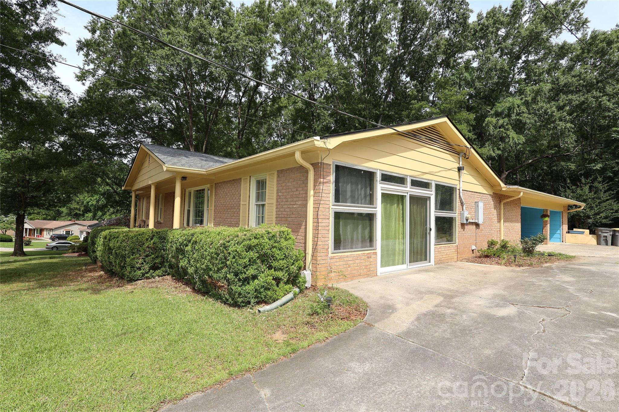 210 Cliffside Drive — Kannapolis