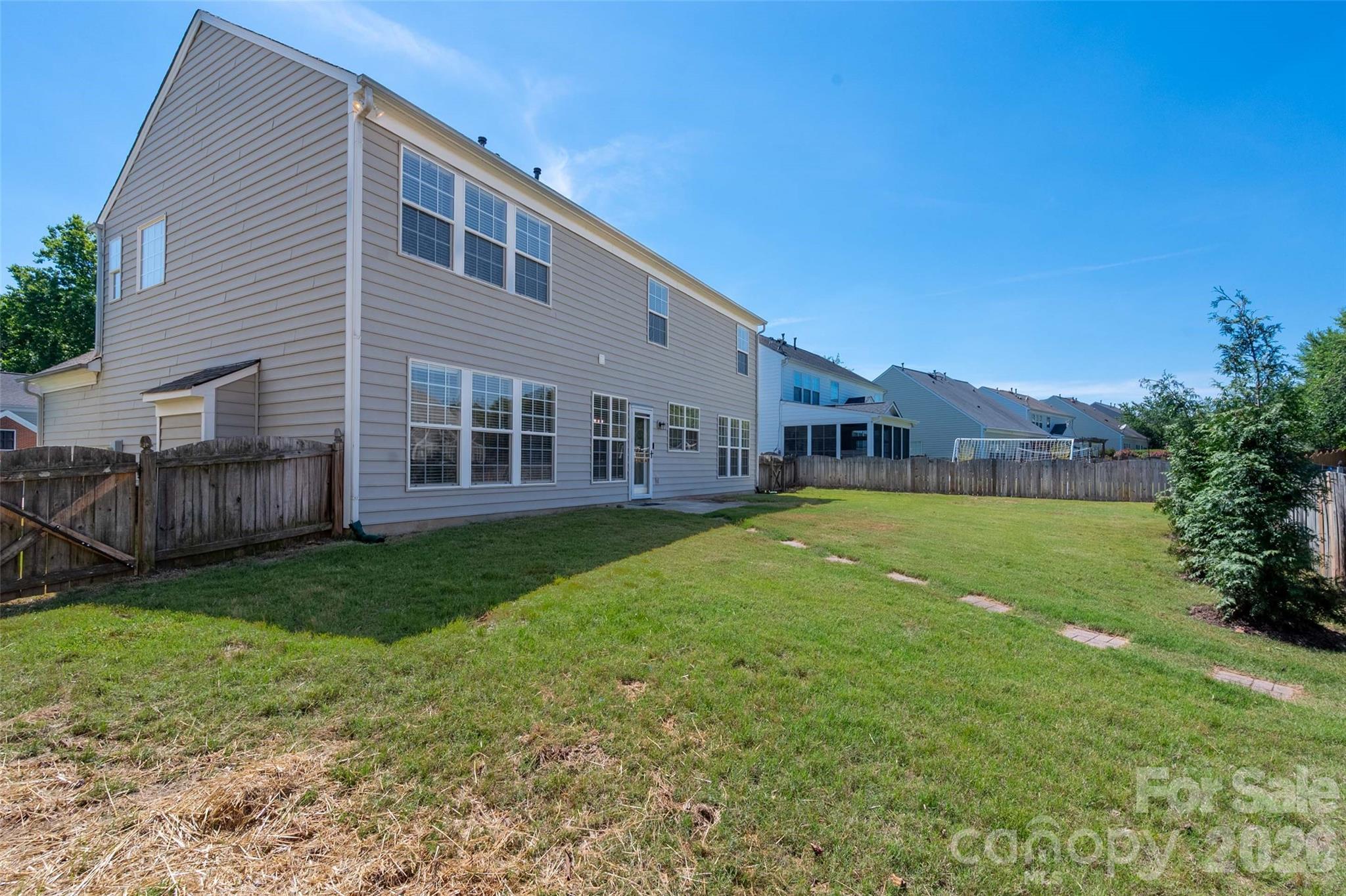 8518 Dennington Grove Lane — Charlotte