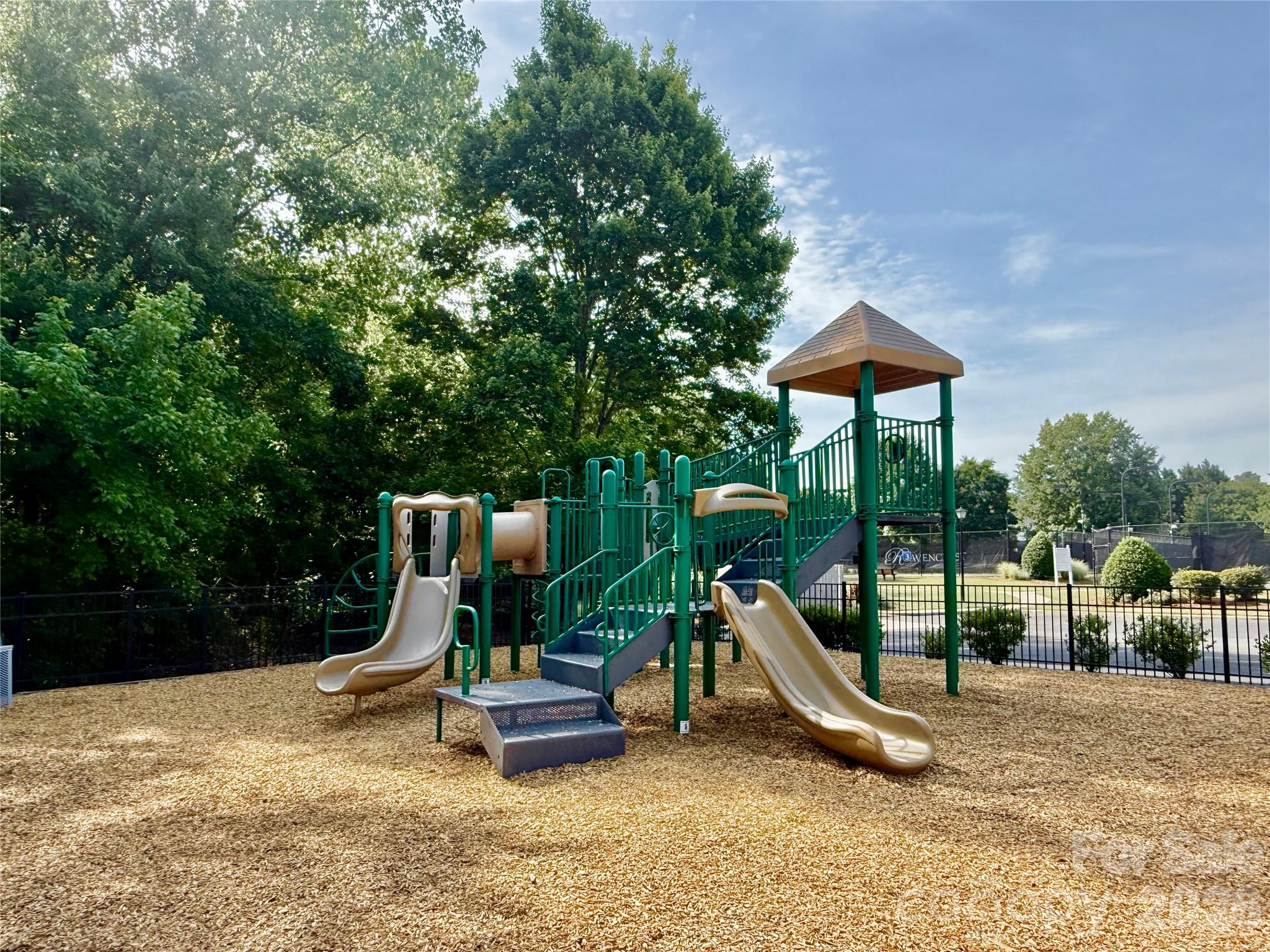 8518 Dennington Grove Lane — Charlotte