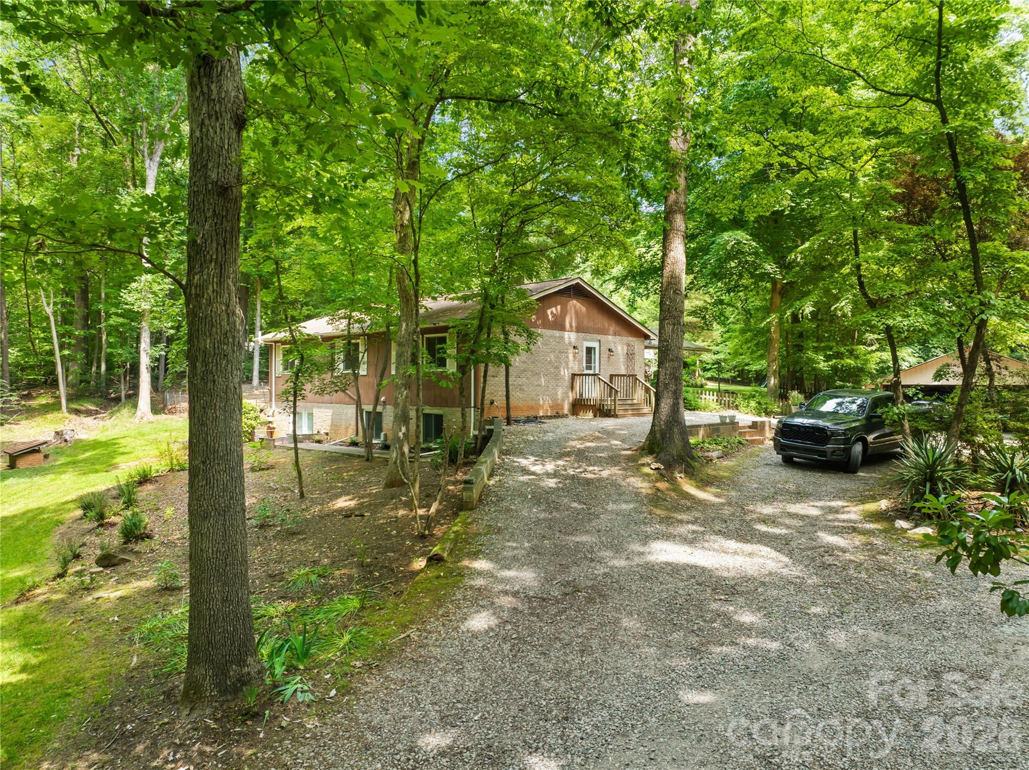 5917 Davis Road — Waxhaw