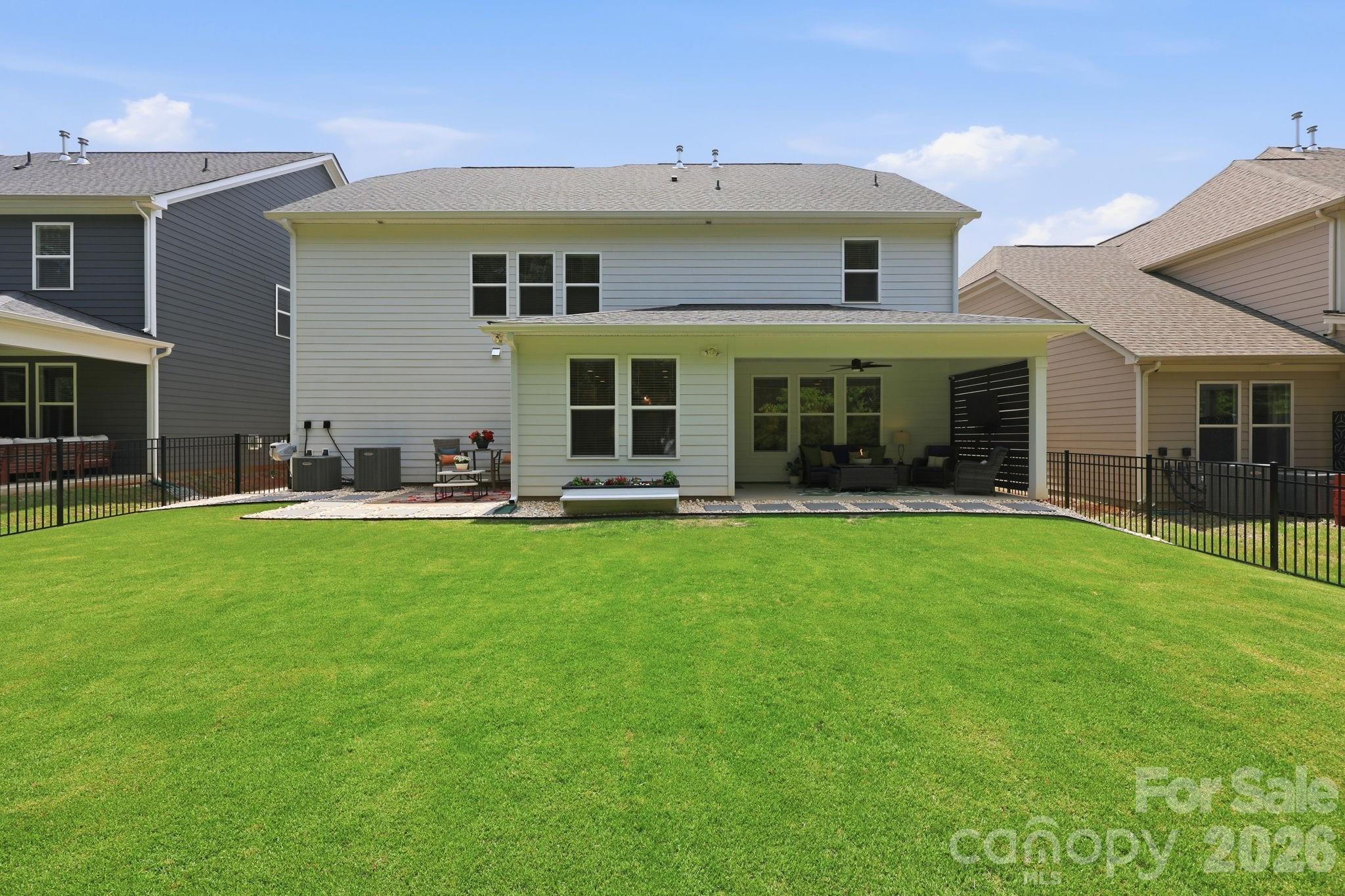 15316 Ravenall Drive — Huntersville