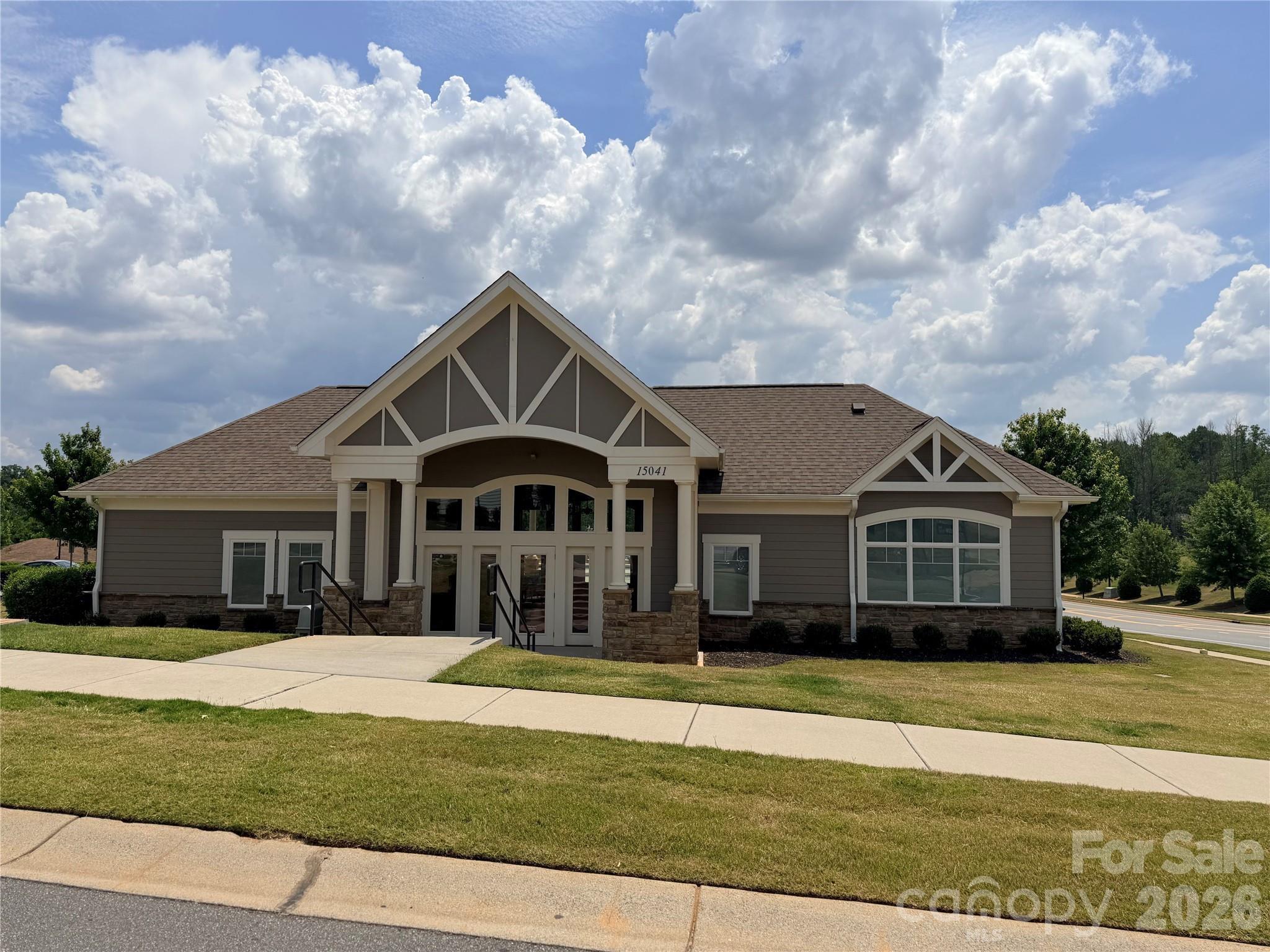 15316 Ravenall Drive — Huntersville