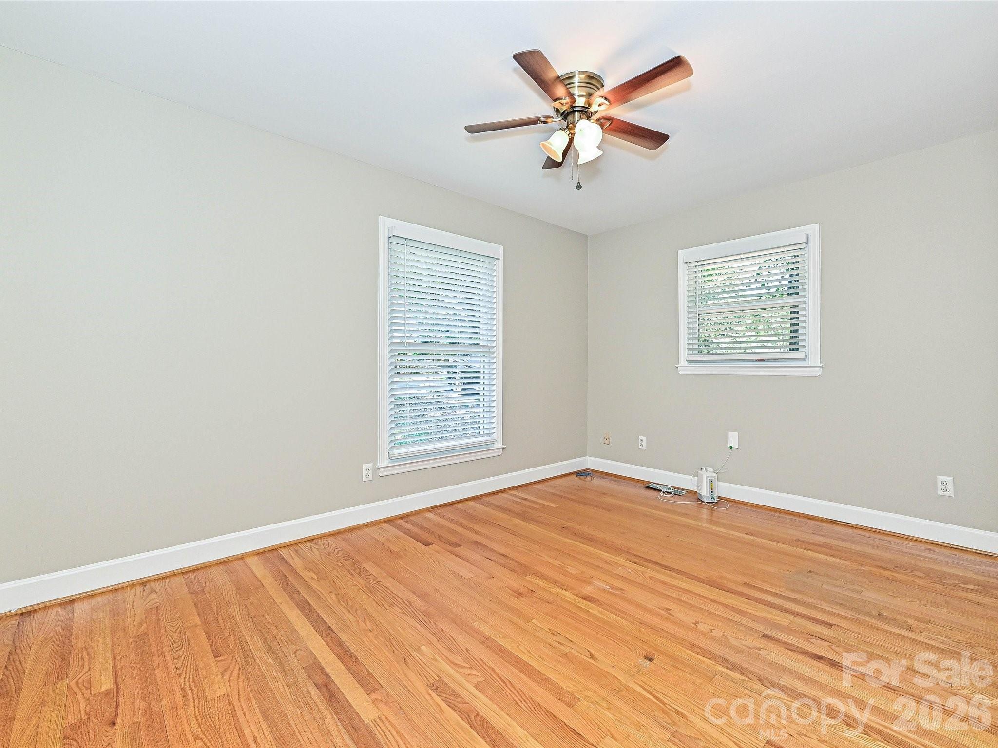 6947 Woodstock Drive — Charlotte
