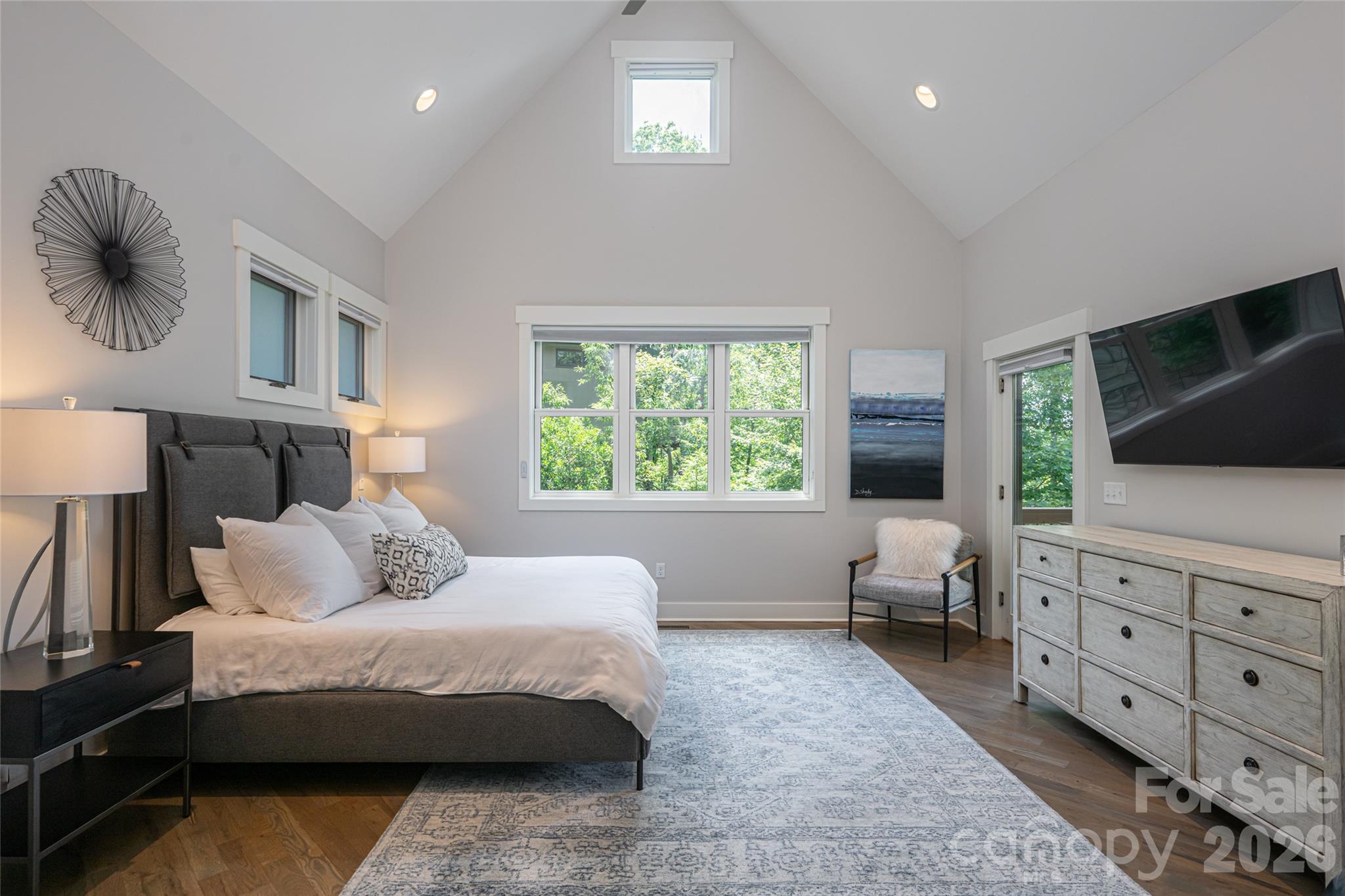 57 Villa Nova Drive — Asheville