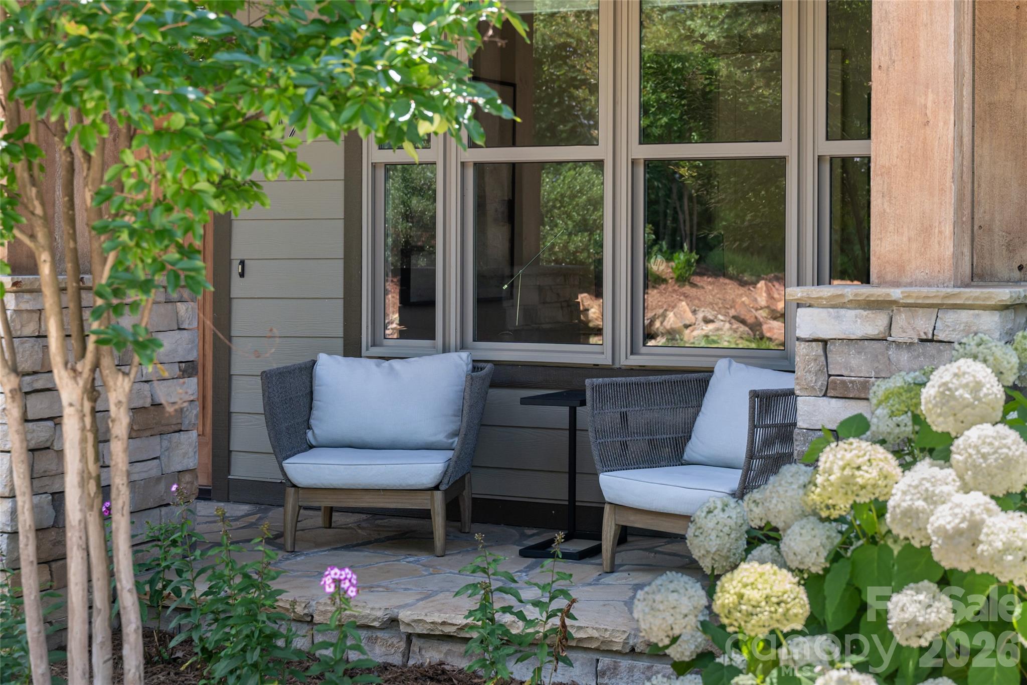 57 Villa Nova Drive — Asheville