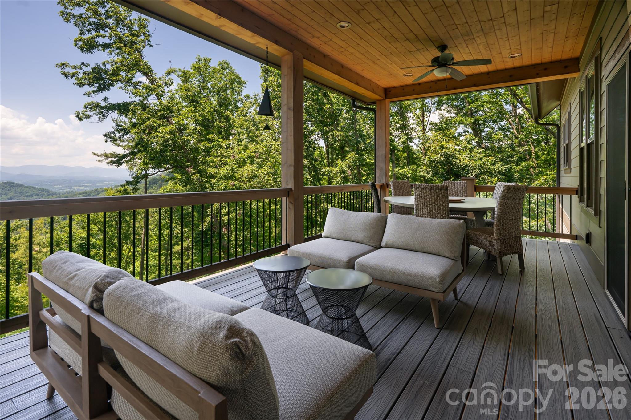 57 Villa Nova Drive — Asheville