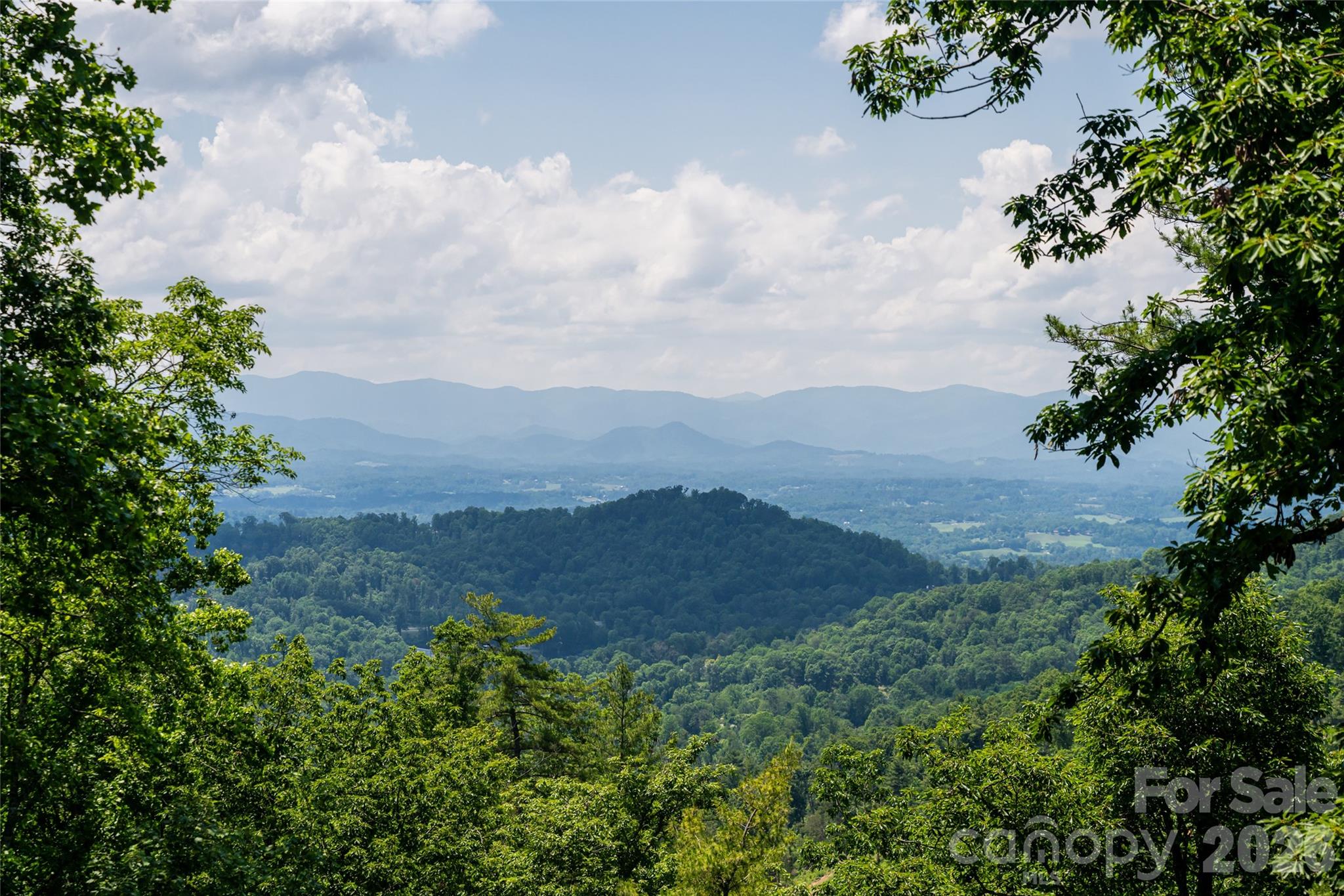 57 Villa Nova Drive — Asheville