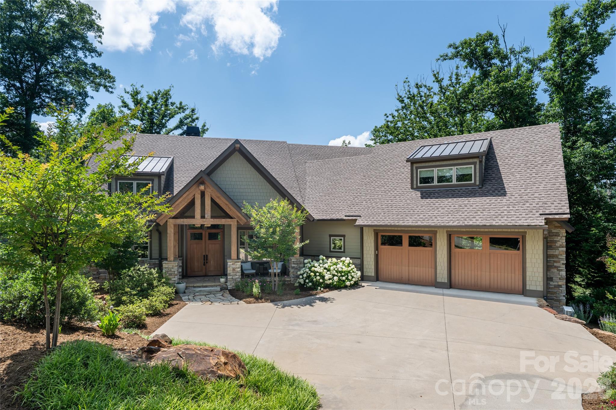 57 Villa Nova Drive — Asheville