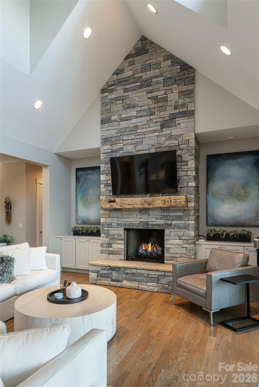 57 Villa Nova Drive — Asheville