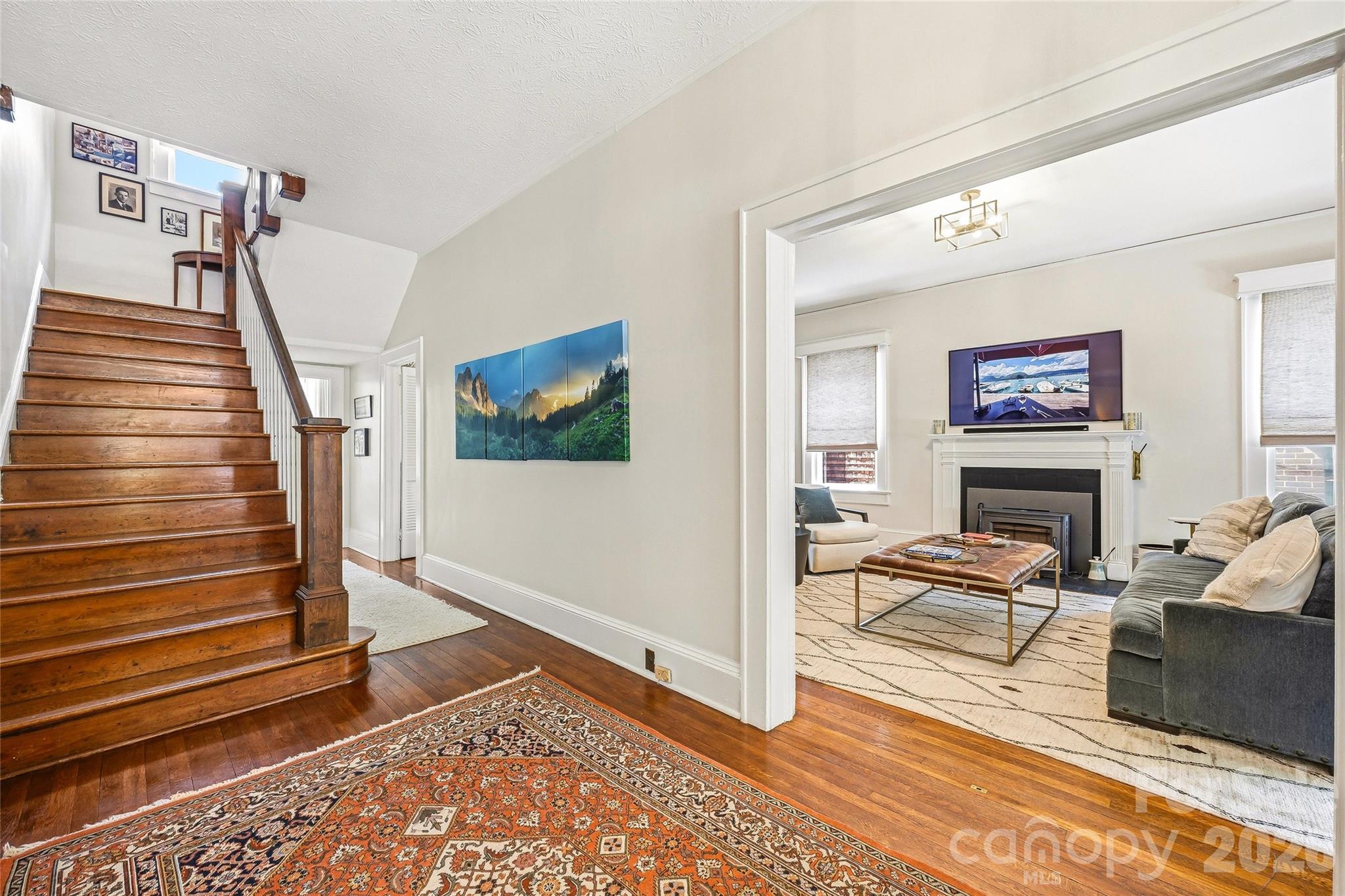 1620 Norwood Place — Hendersonville
