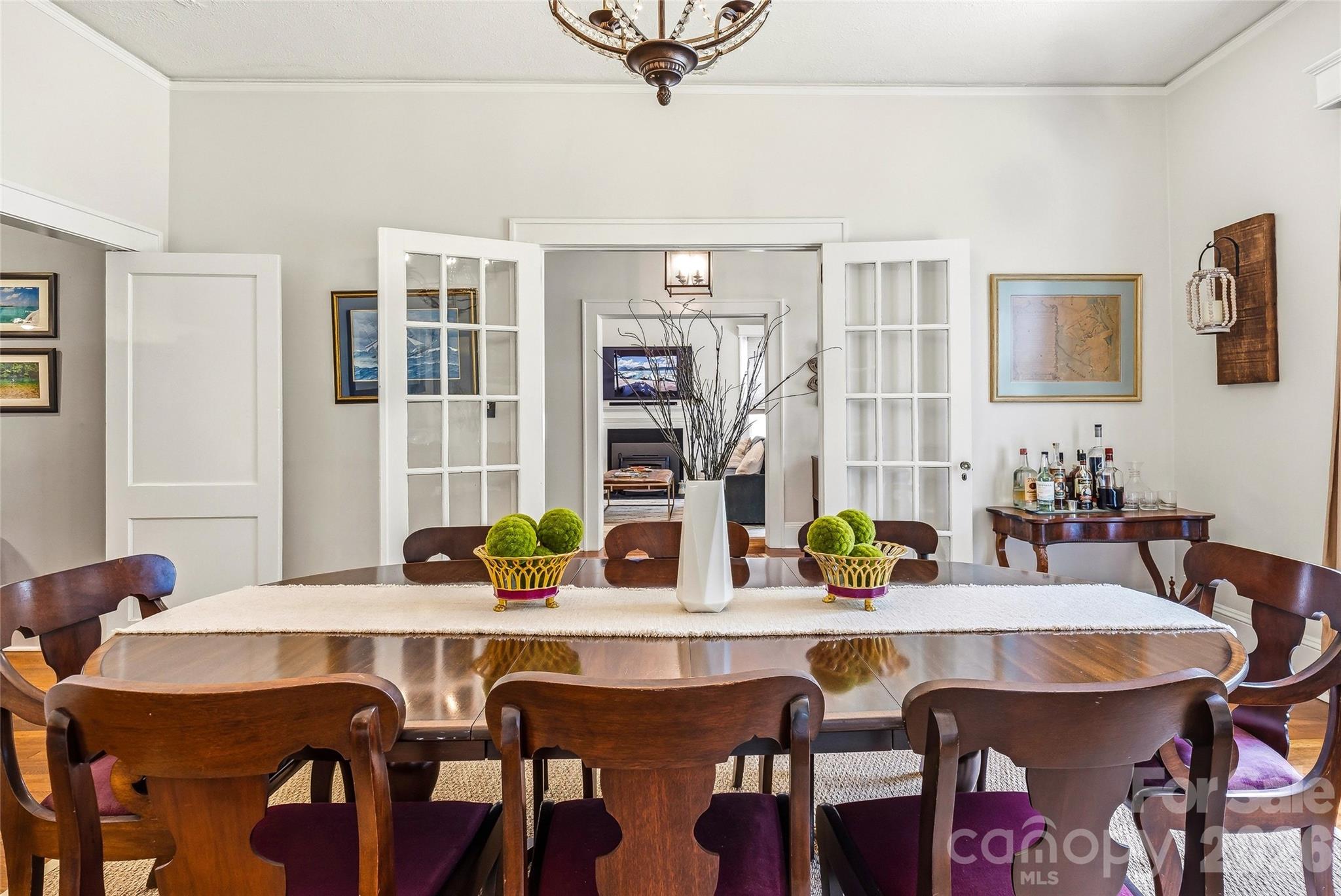 1620 Norwood Place — Hendersonville